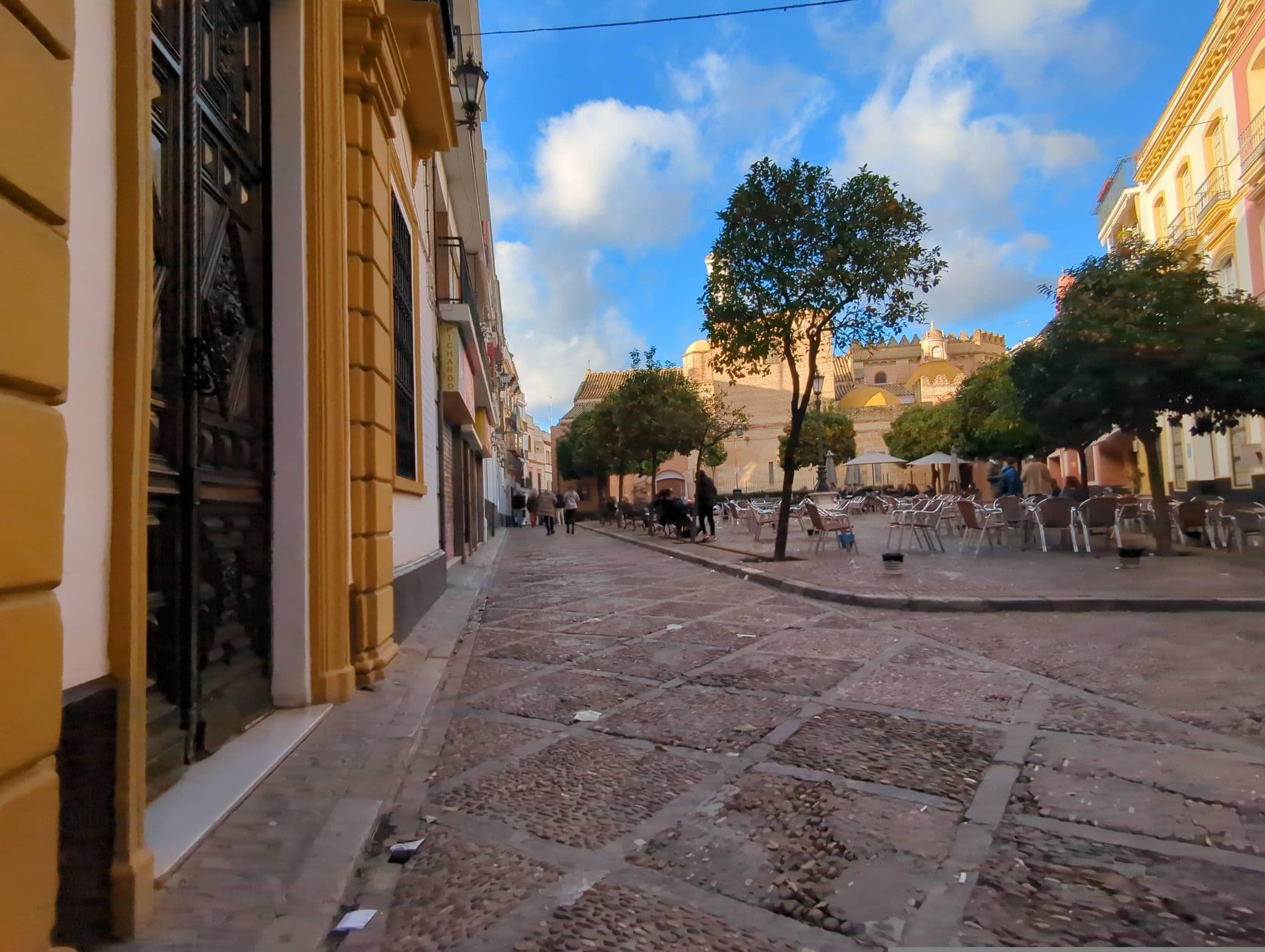 Street view near Hotel Casona de San Andrés, Sevilla