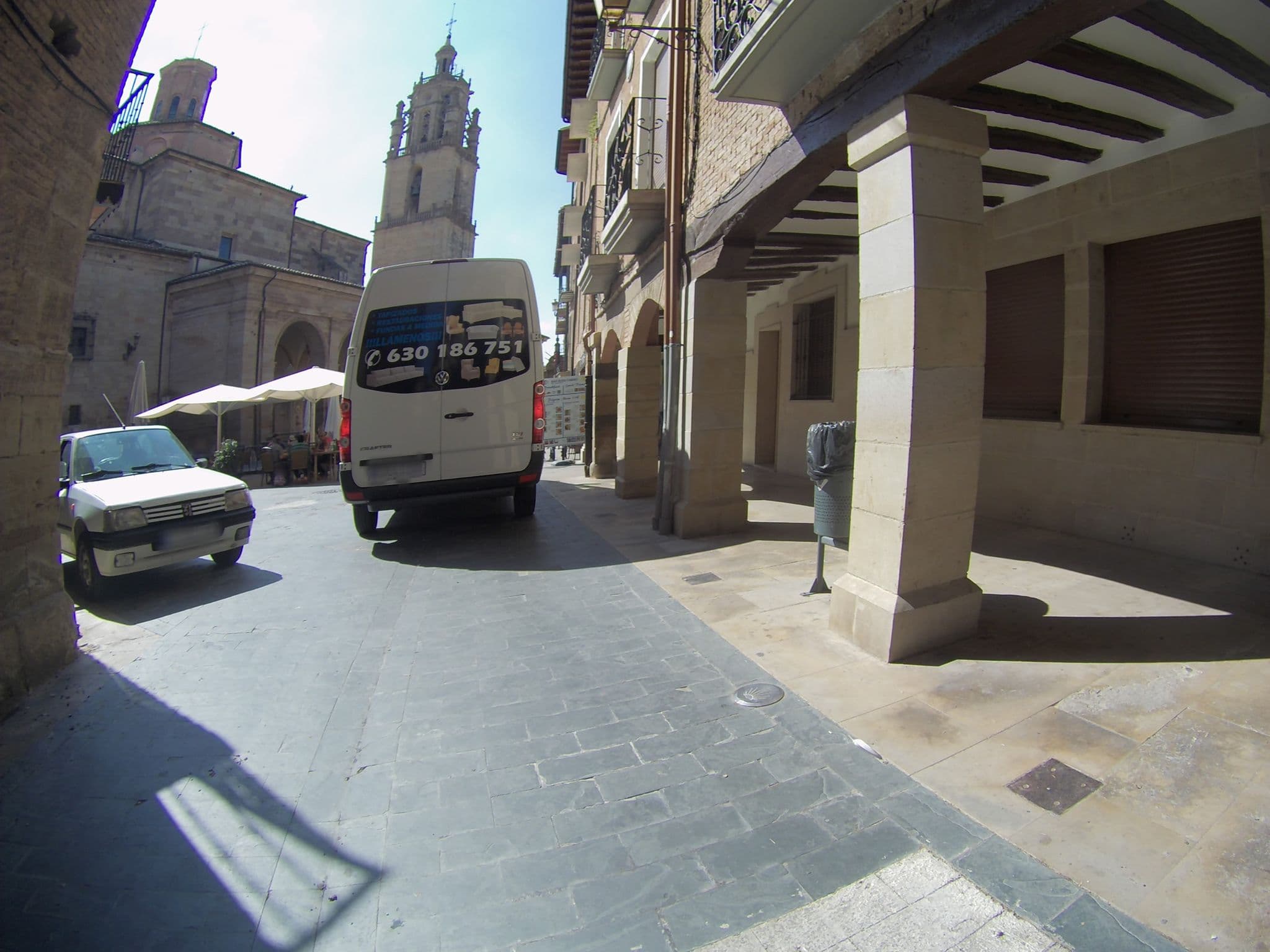 Street view near Pension Mavi, Los Arcos — © camperxr (CC BY-SA · Mapillary)