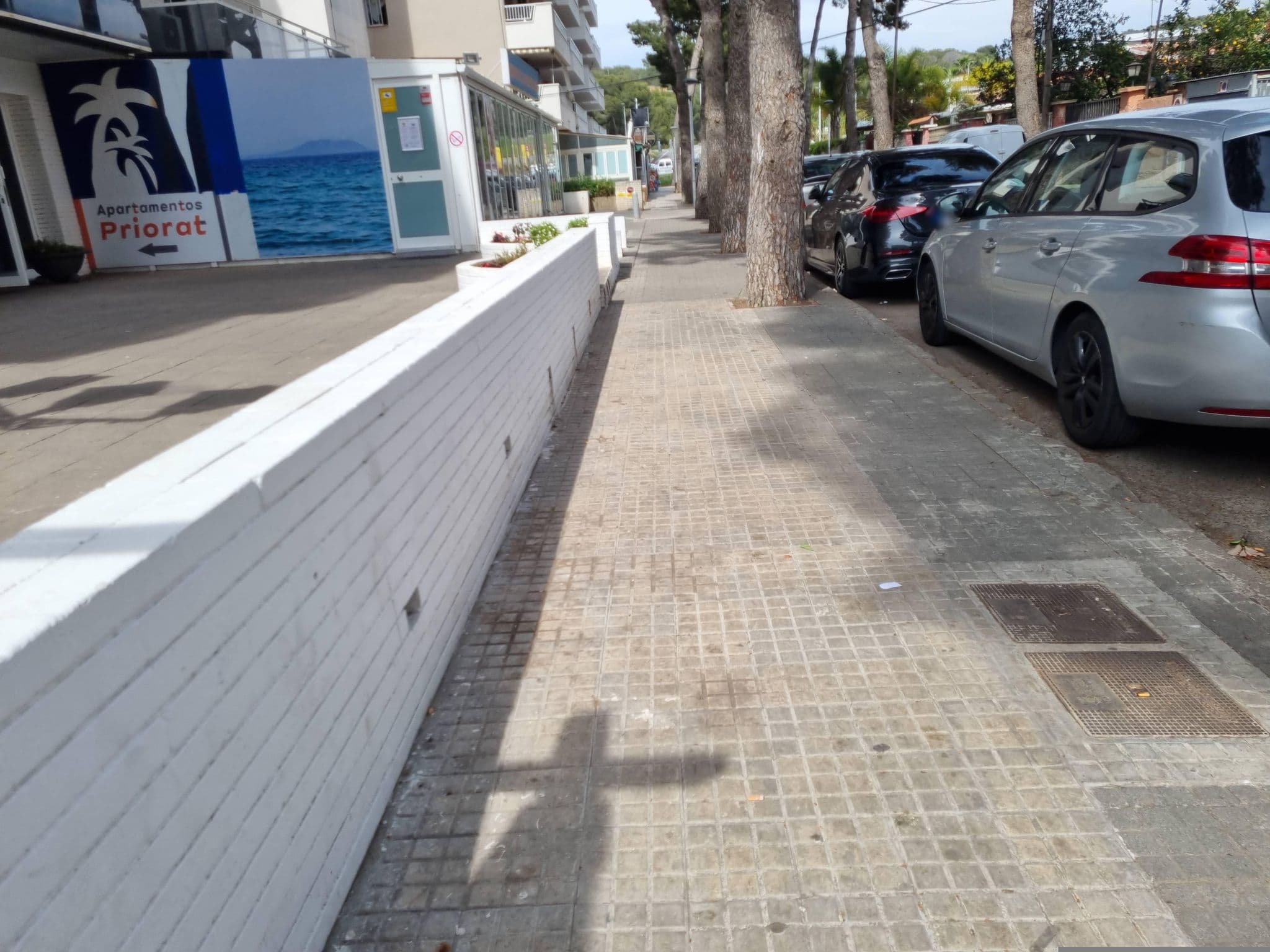 Street view near Apartamentos Priorat, Salou — © Franciscovalera (CC BY-SA · Mapillary)