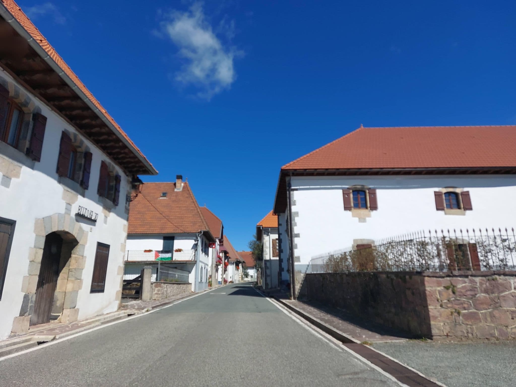 Street view near Loperena, Aoiz — © 5rmft (CC BY-SA · Mapillary)