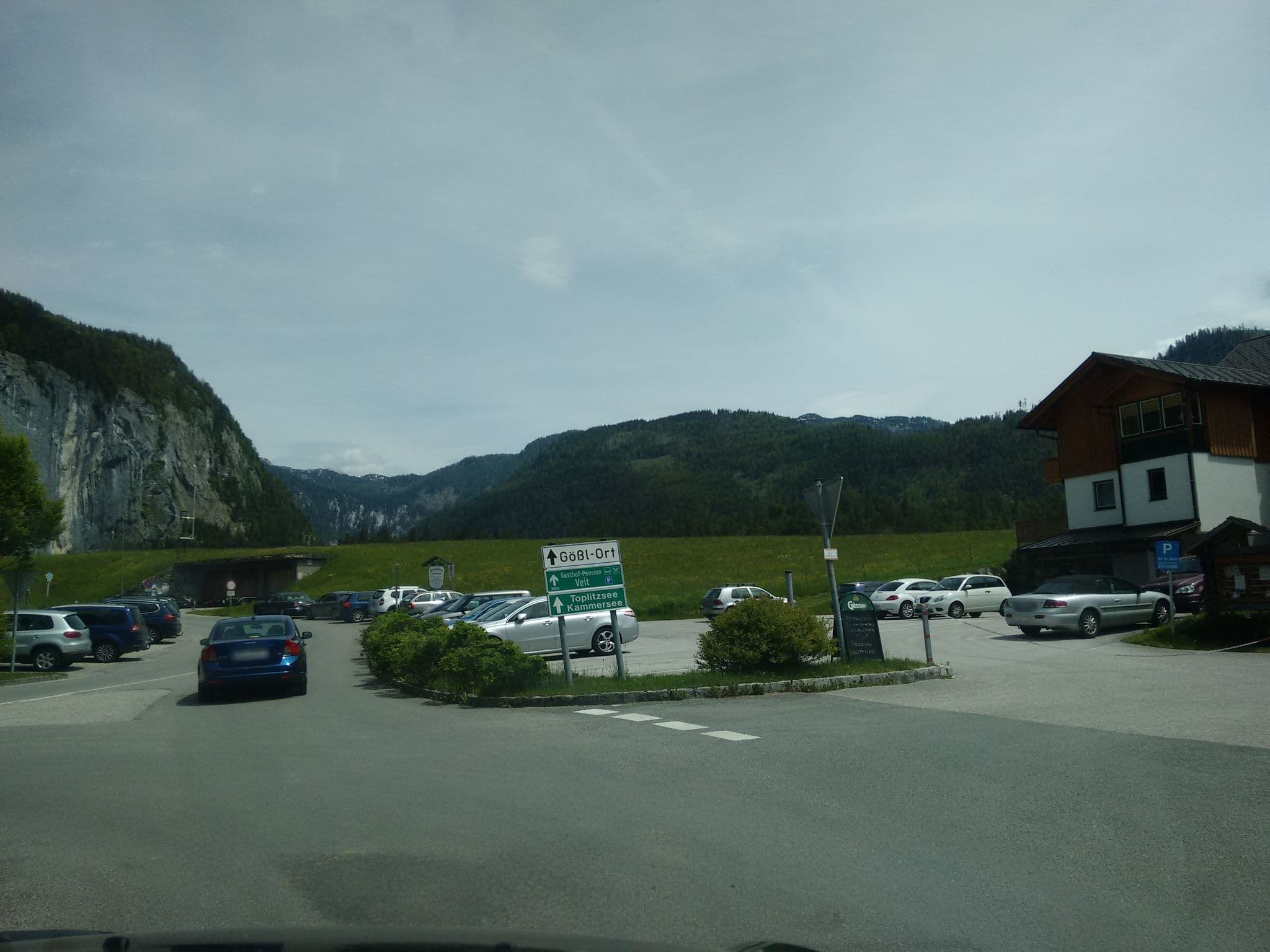 Street view near See Camping Grundlsee, Mitterndorf im Steirischen Salzkammergut — © gzin (CC BY-SA · Mapillary)