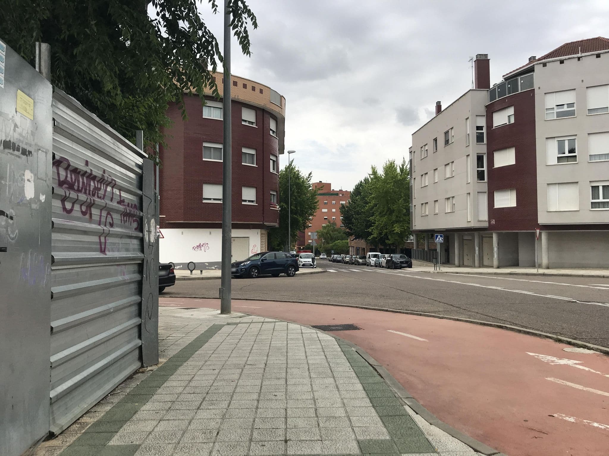 Street view near Hotel Palacio de Congresos, Palencia — © miguel_andrade (CC BY-SA · Mapillary)