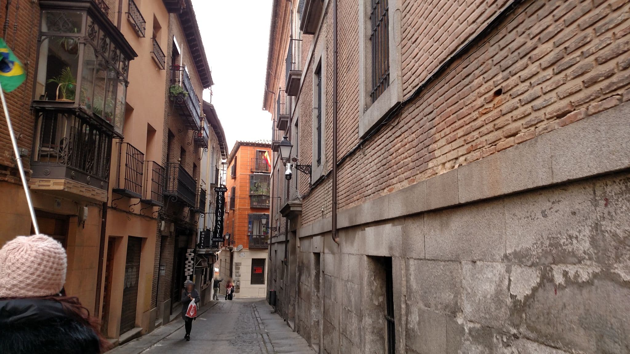 Street view near Hostal Palacios, Toledo — © denisaraujo68 (CC BY-SA · Mapillary)