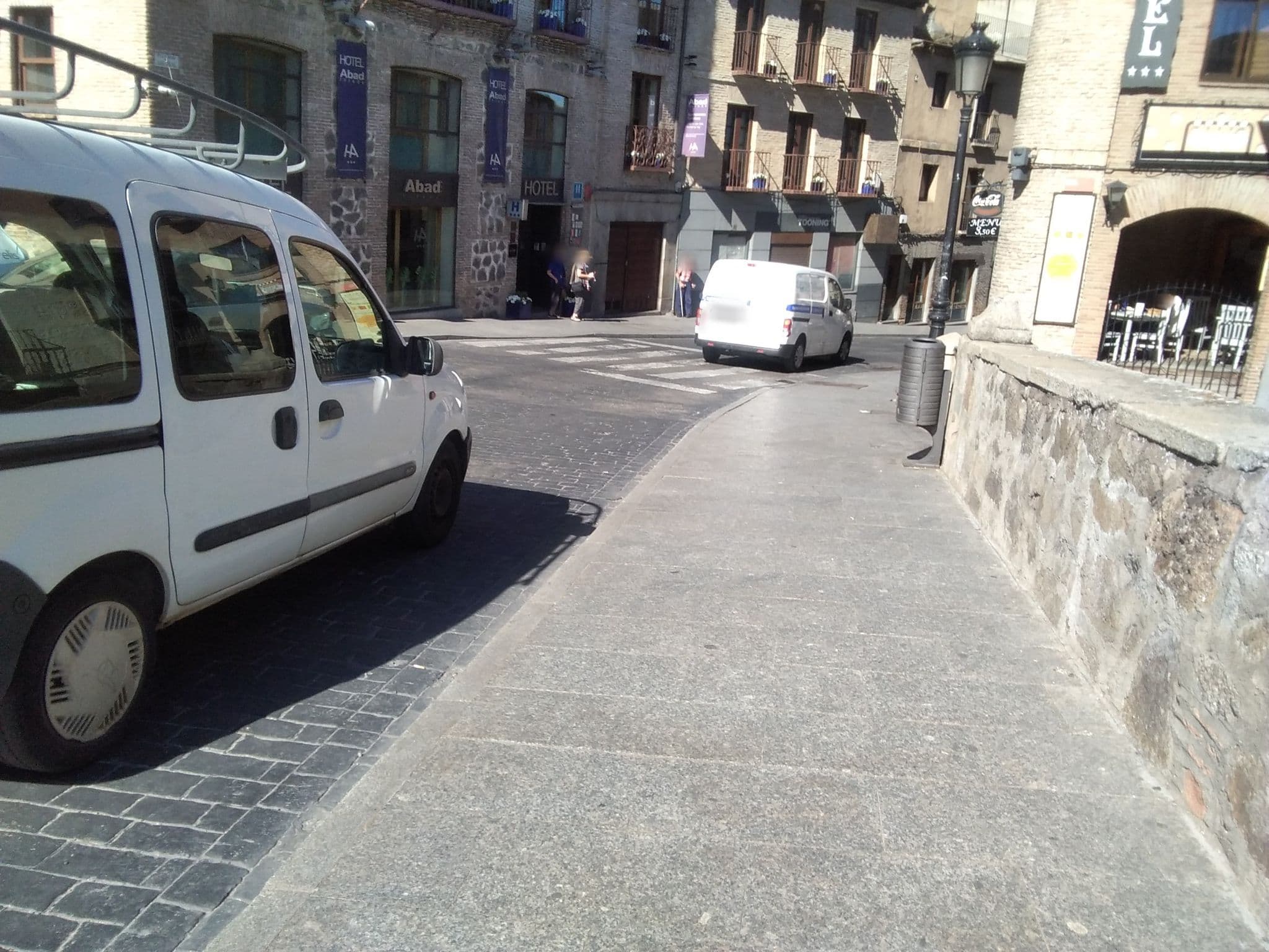 Street view near Hotel Abad, Toledo — © diegoab (CC BY-SA · Mapillary)