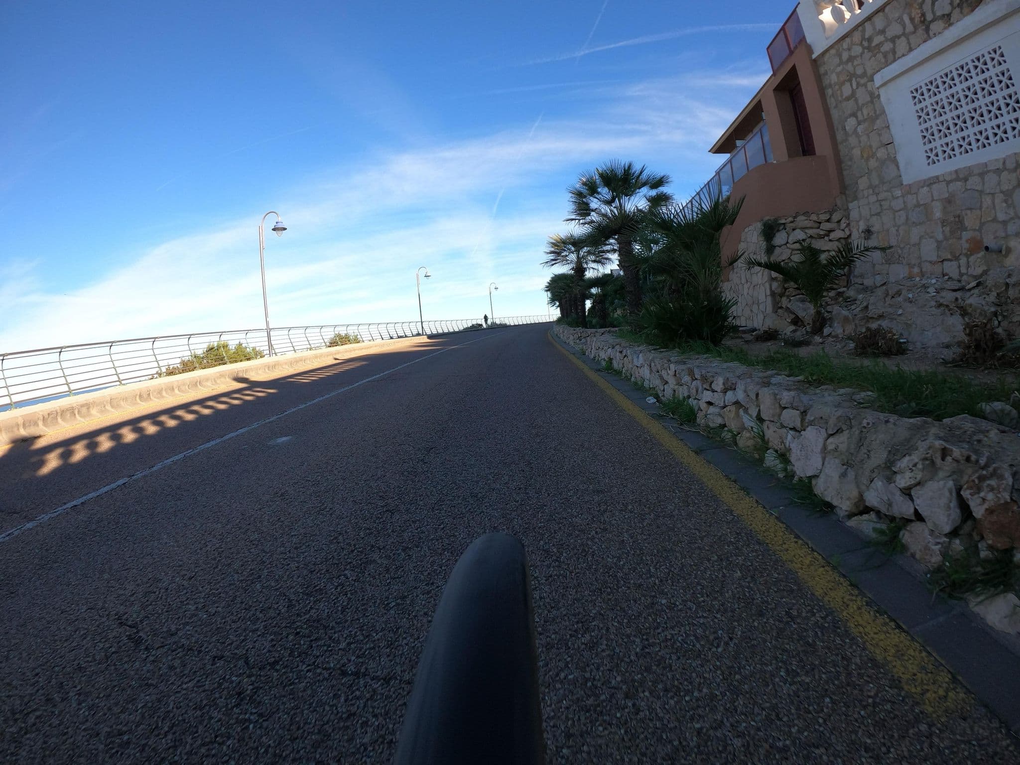 Street view near Apartahotel el Faro, Cullera — © plexi32 (CC BY-SA · Mapillary)