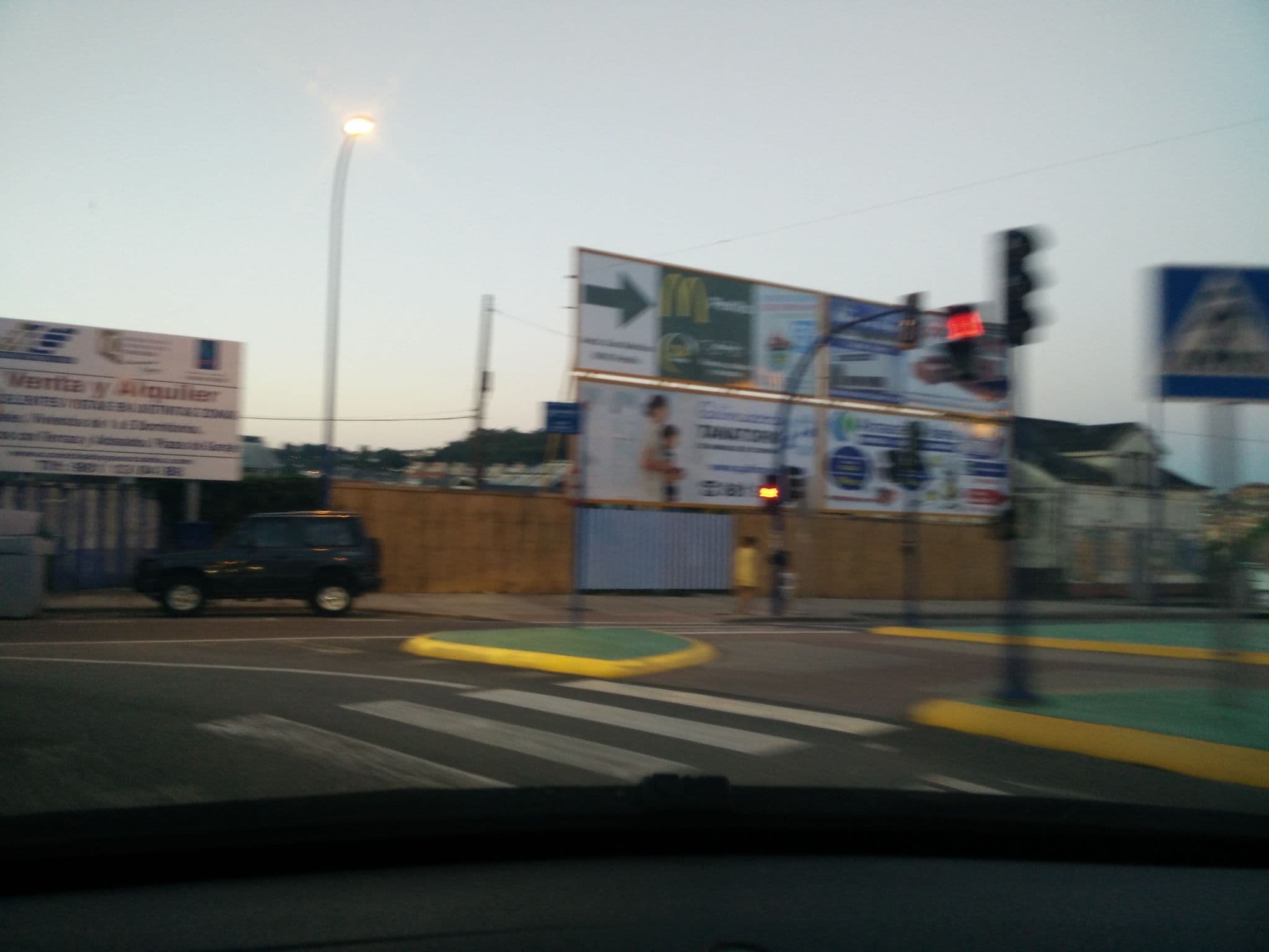 Street view near Casa Julio, Cambre — © ficiverson (CC BY-SA · Mapillary)