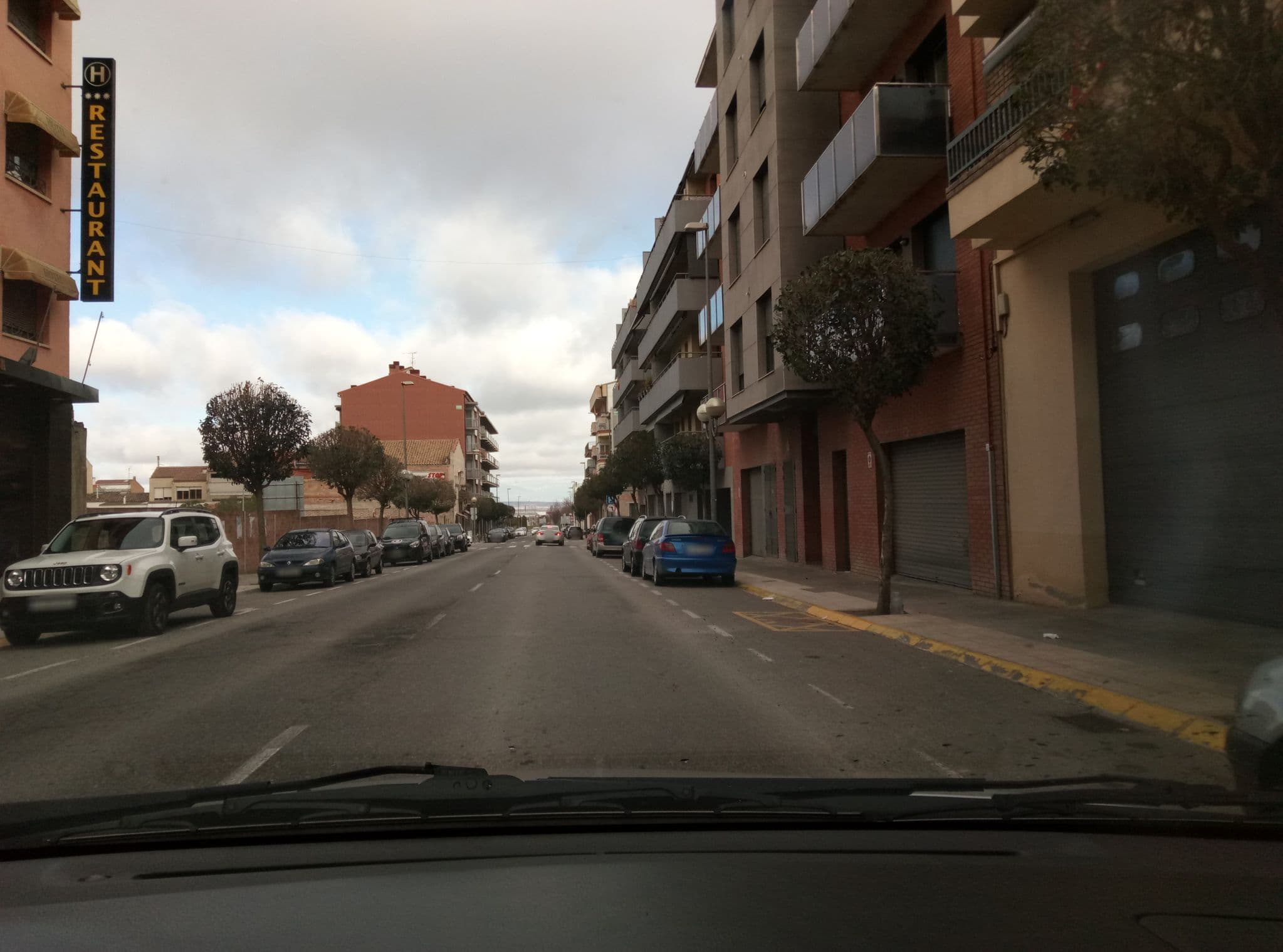 Street view near Hotel Restaurant Ciutat de Tàrrega, Tàrrega — © lomas5262 (CC BY-SA · Mapillary)