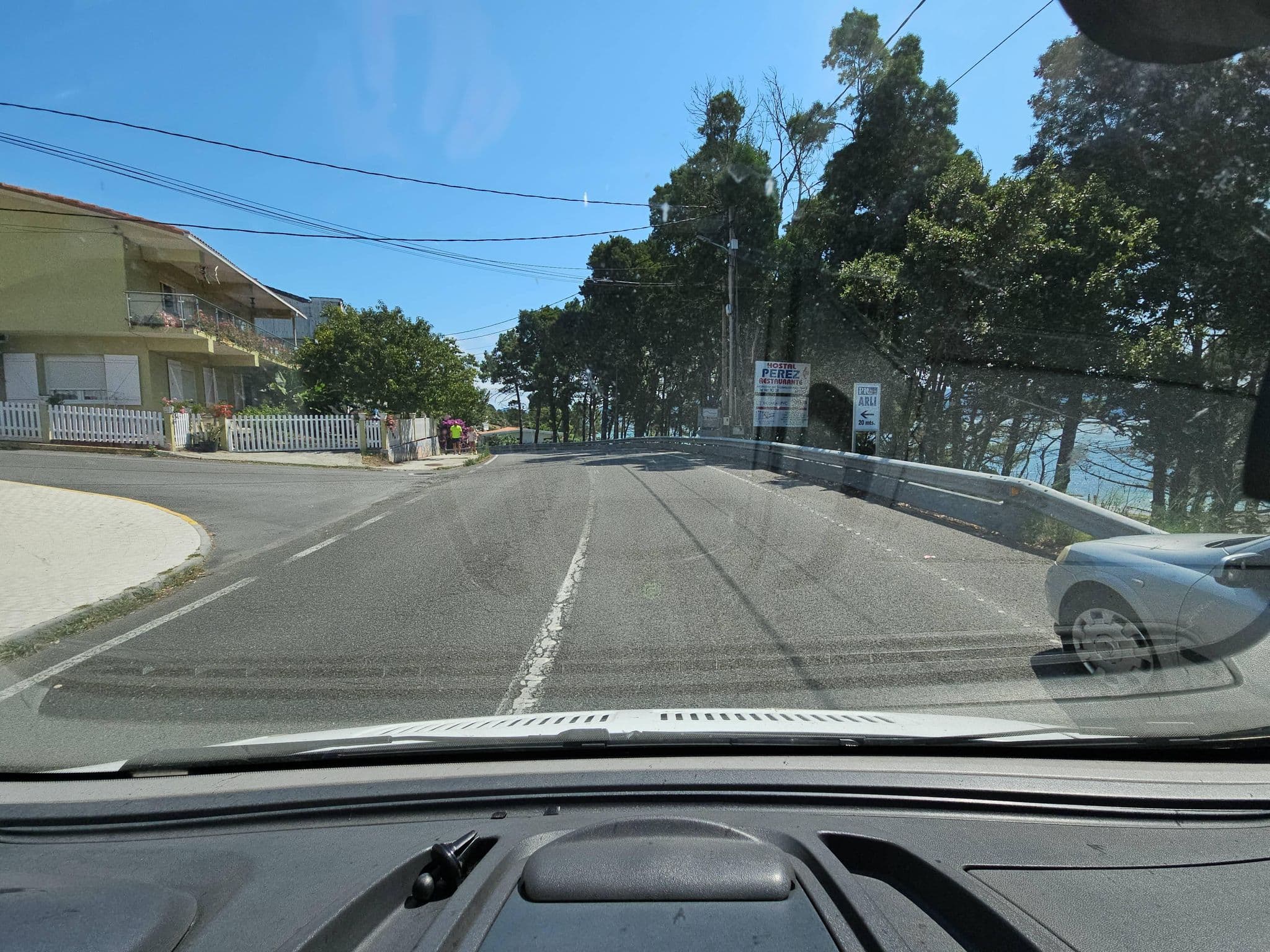 Street view near Pensión Solymar, Muros — © Ralvar (CC BY-SA · Mapillary)