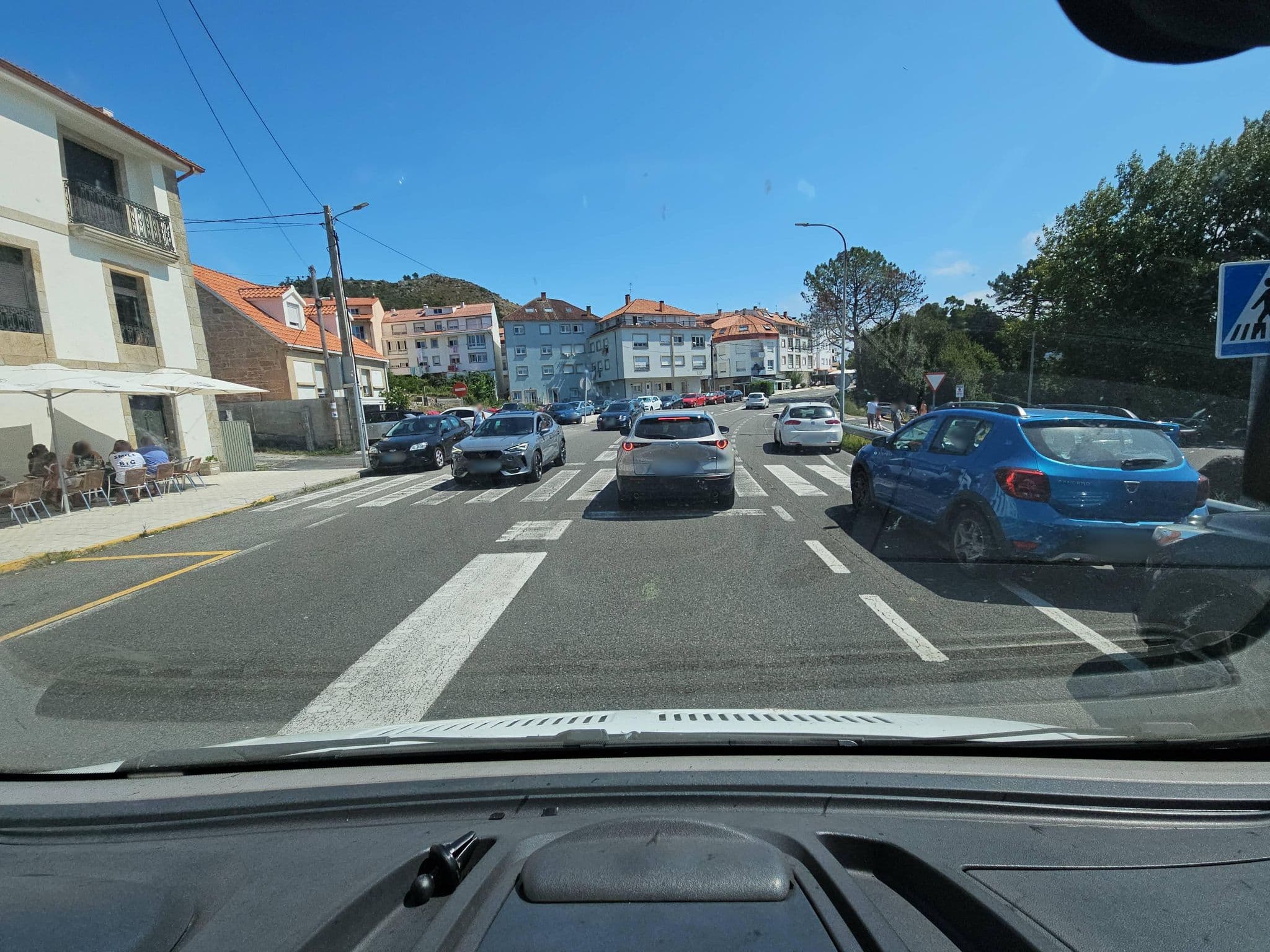 Street view near Pensión Sahorta, Muros — © Ralvar (CC BY-SA · Mapillary)
