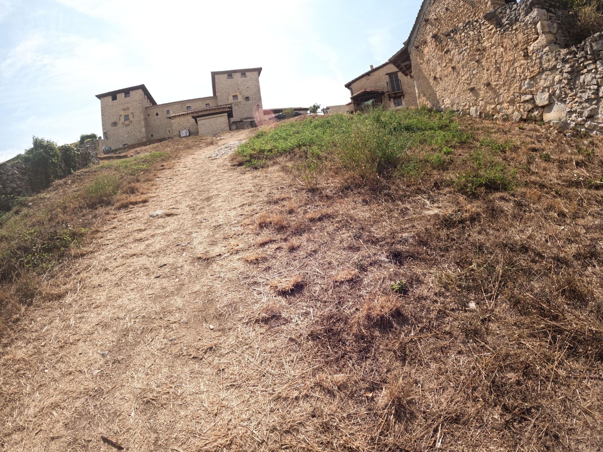 Street view near Casa Rural Rio Nela, Espinosa de los Monteros — © vinisa (CC BY-SA · Mapillary)