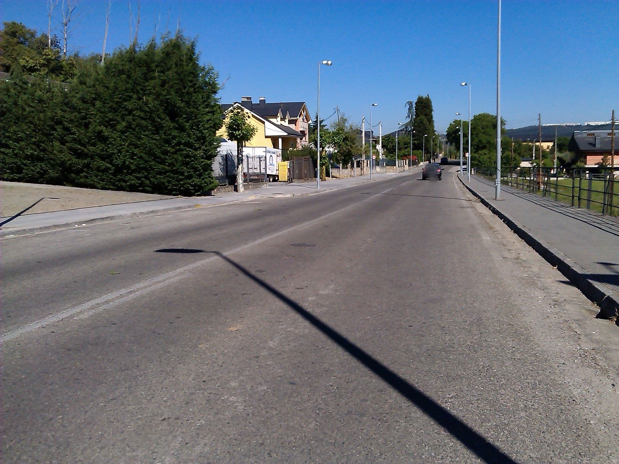 Street view near Hotel Restaurante de Floriana, Ponferrada — © changchun1 (CC BY-SA · Mapillary)