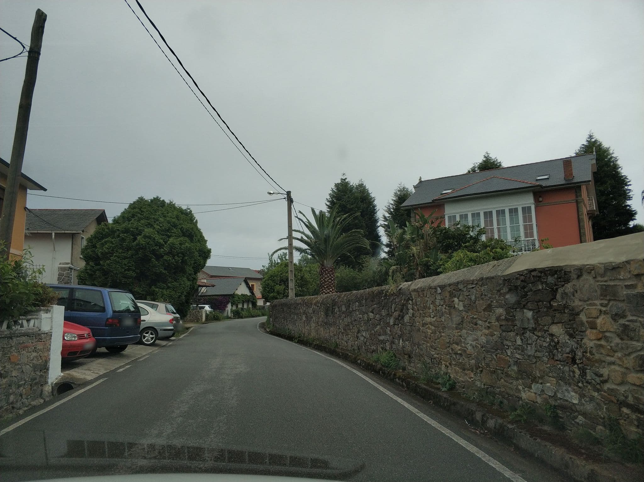 Street view near El Oligo, Salas — © sanchi (CC BY-SA · Mapillary)
