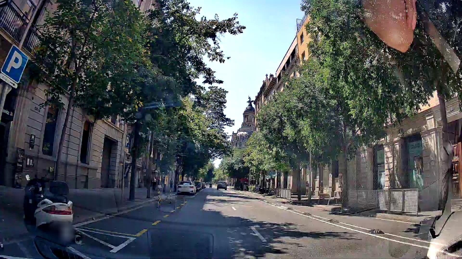 Street view near HCC St. Moritz, Dreta de l'Eixample — © m_esp_32 (CC BY-SA · Mapillary)