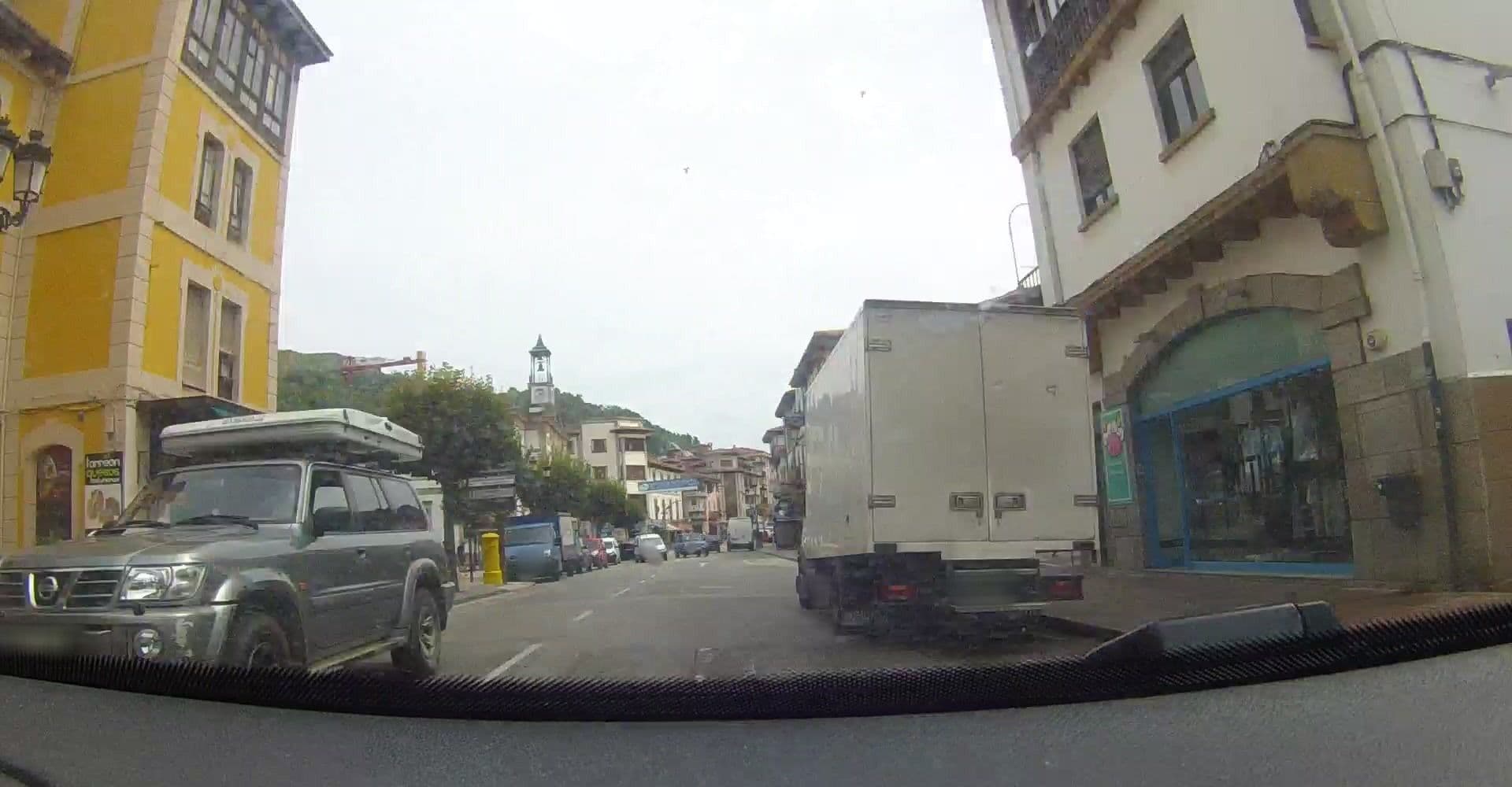 Street view near Arcea Los Lagos, Cangas de Onís — © VincentVE (CC BY-SA · Mapillary)