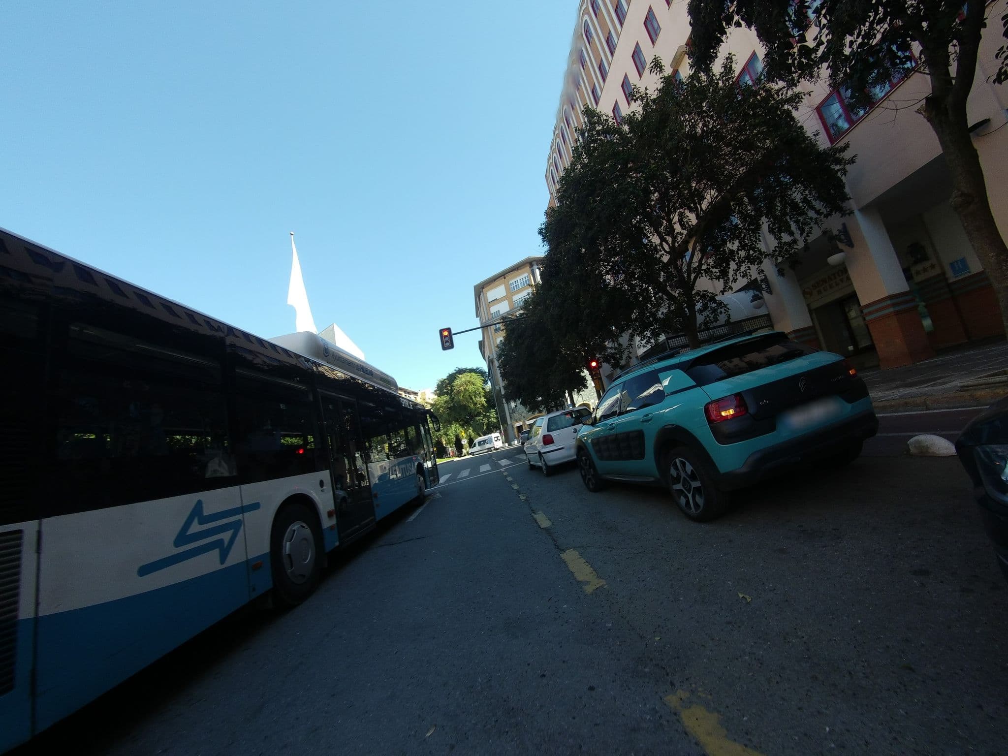 Street view near Hotel Senator, Huelva — © chiseyin (CC BY-SA · Mapillary)