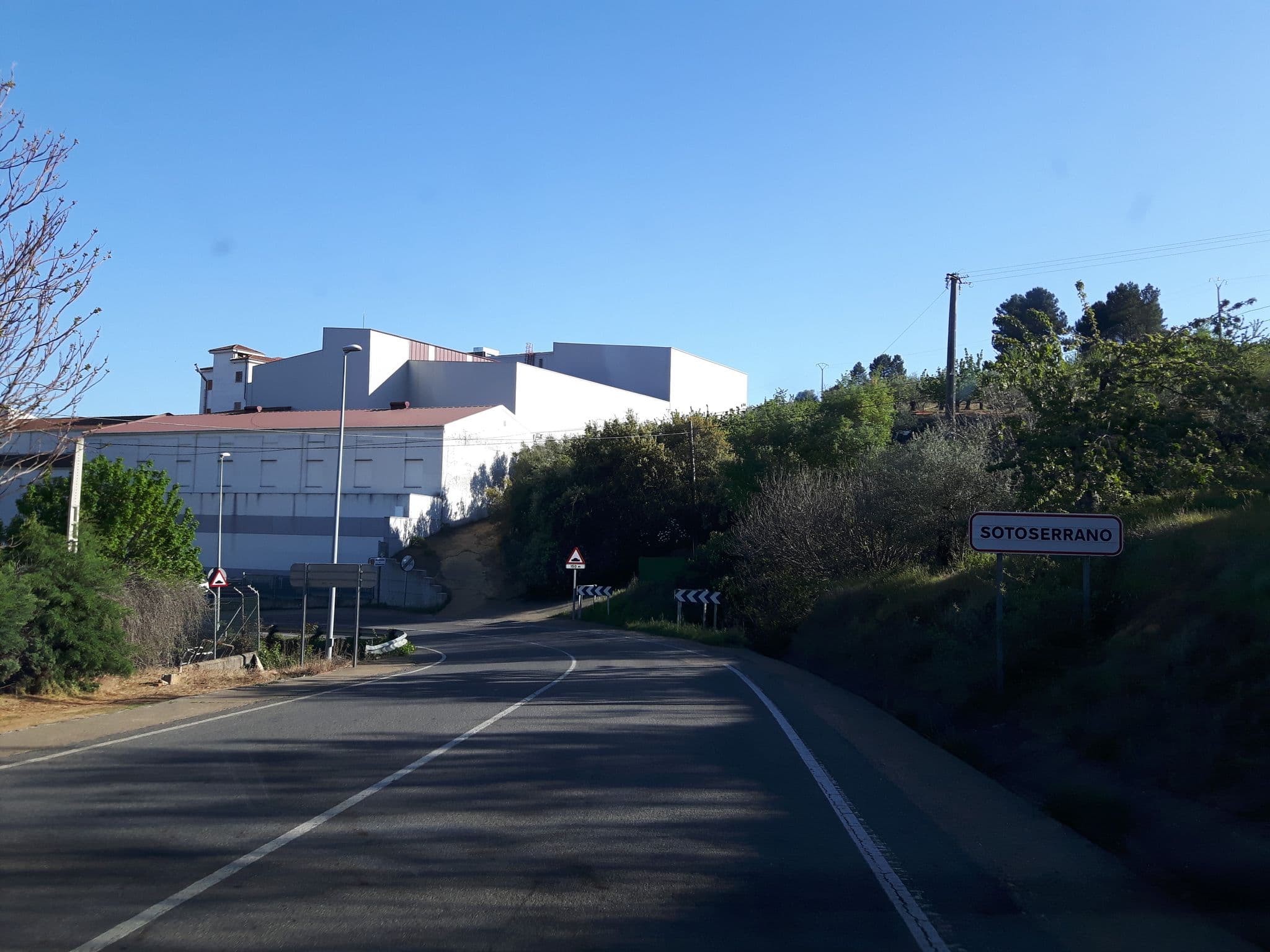 Street view near Casa Rural Arroal, La Alberca — © civitas (CC BY-SA · Mapillary)