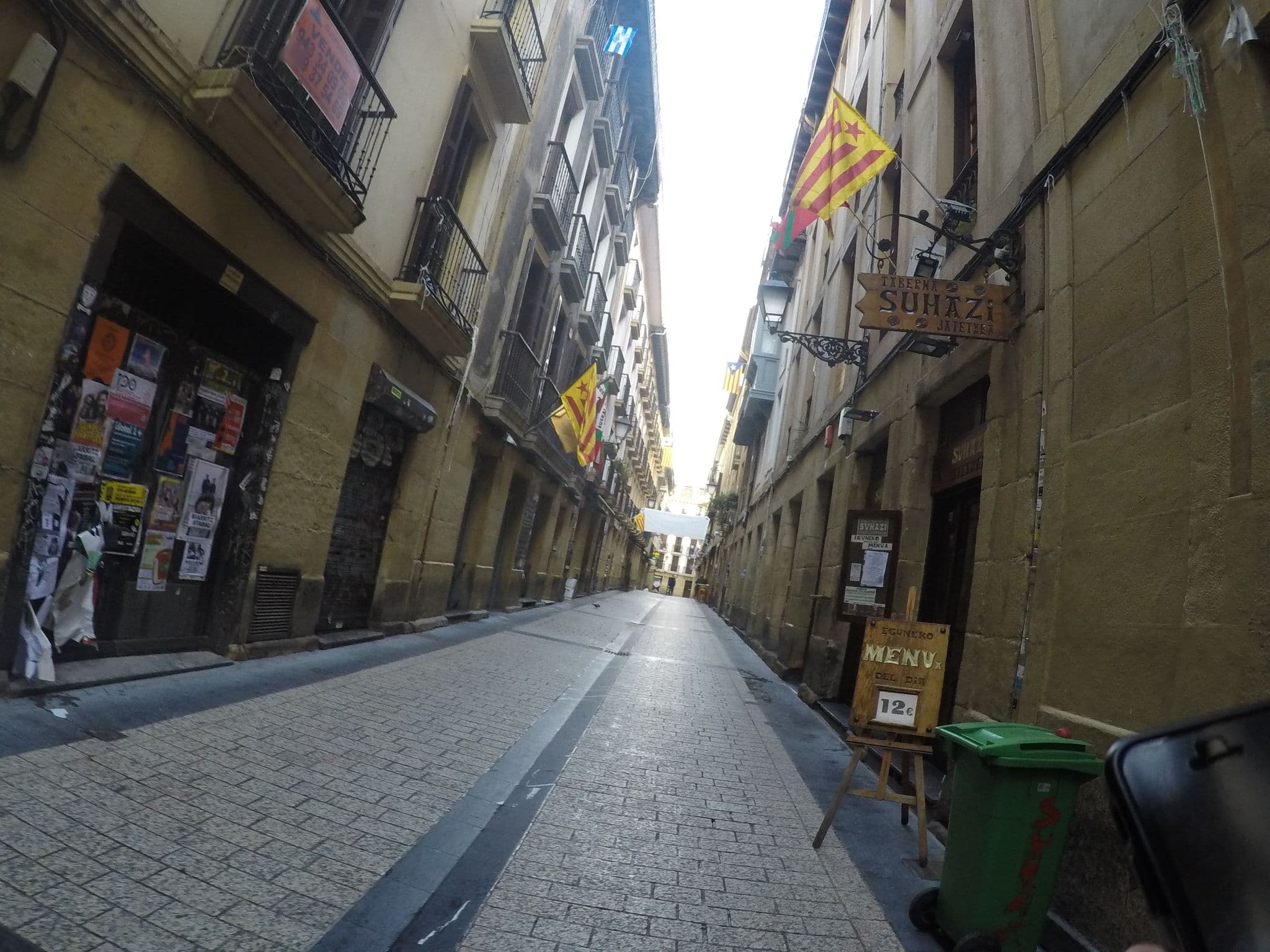 Street view near Aries, Donostia / San Sebastián
