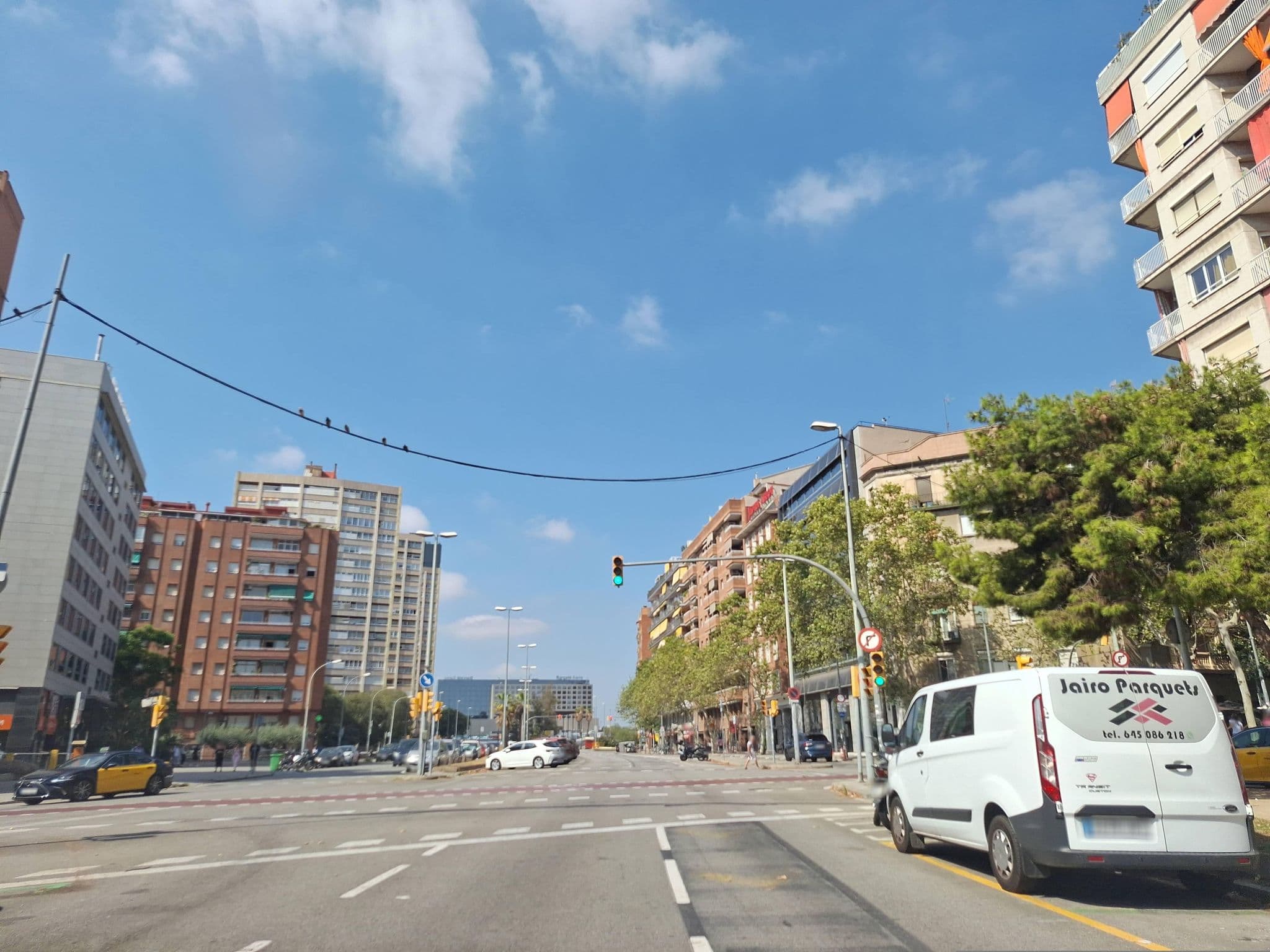 Street view near Catalonia Roma, la Nova Esquerra de l'Eixample — © Albergarri788 (CC BY-SA · Mapillary)