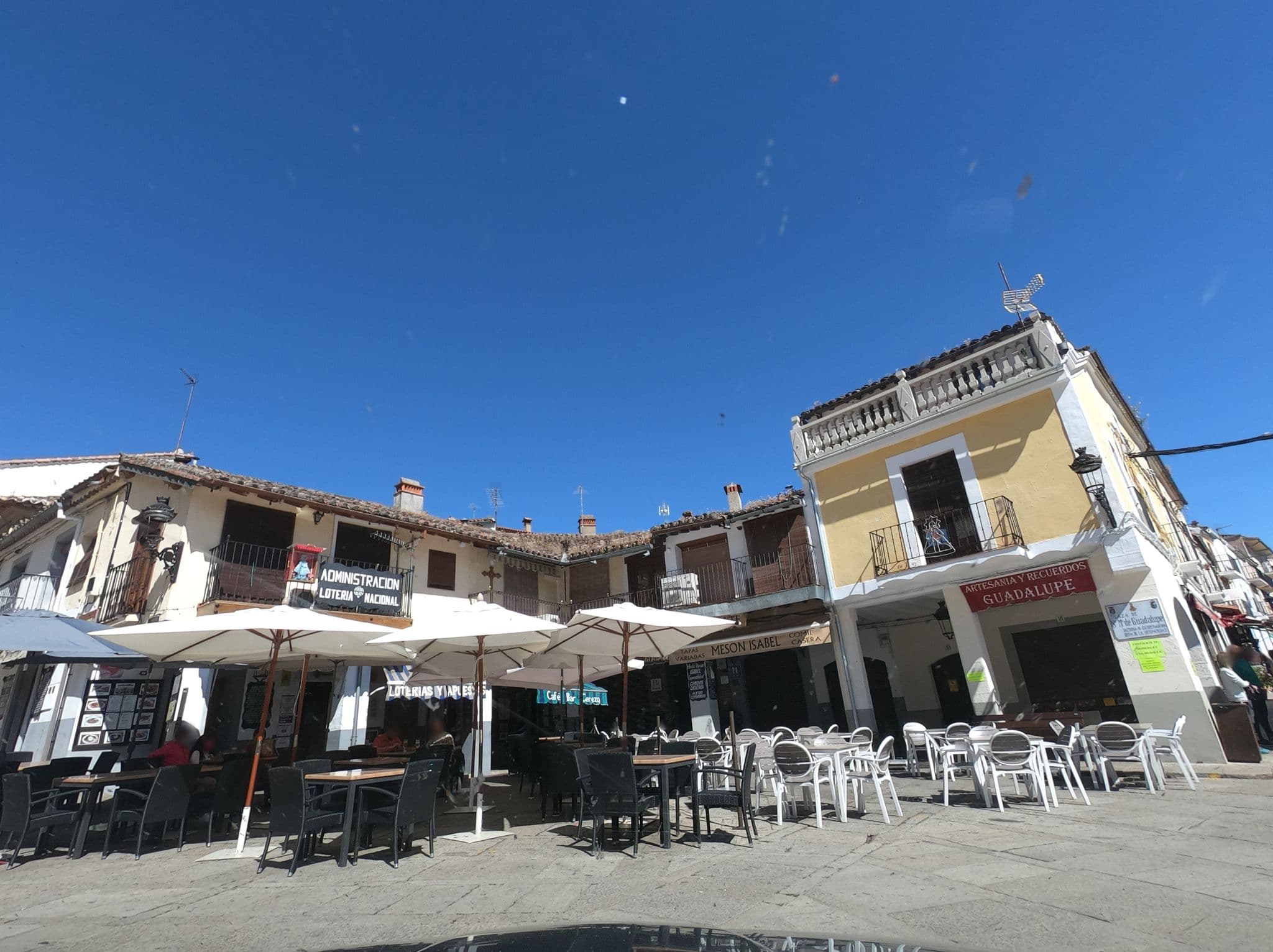 Street view near Mesón Isabel, Guadalupe — © adrigrillo (CC BY-SA · Mapillary)