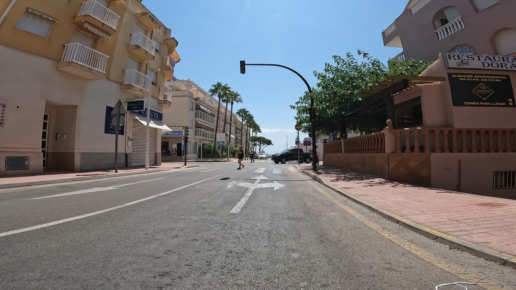 Street view near Apartamentos Dora, Alcocéber — © mikelo (CC BY-SA · Mapillary)