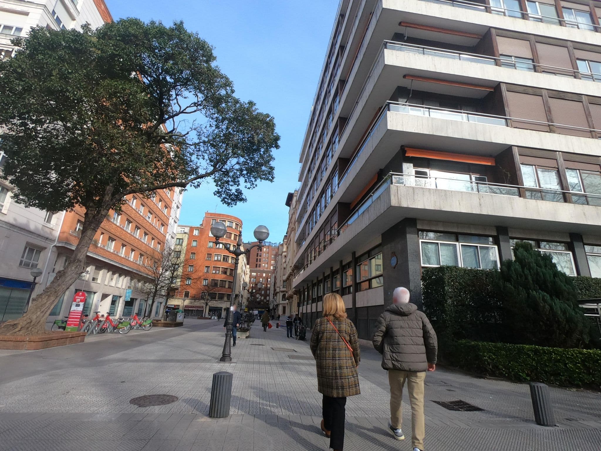 Street view near Conde Duque Bilbao Hotela, Bilbao — © filohipo (CC BY-SA · Mapillary)
