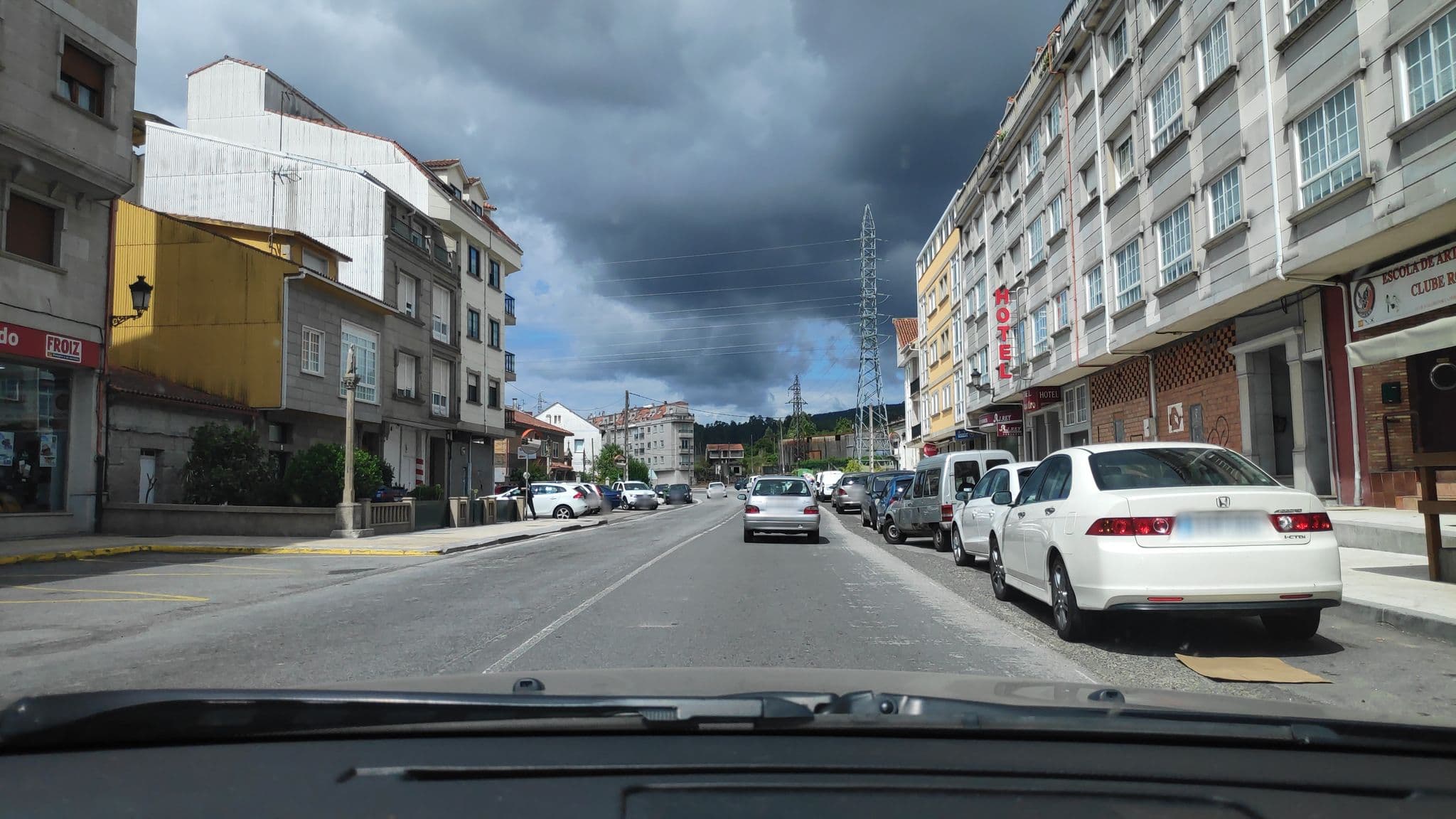Street view near Hotel O Cruceiro, Caldas de Reis — © polkillas (CC BY-SA · Mapillary)