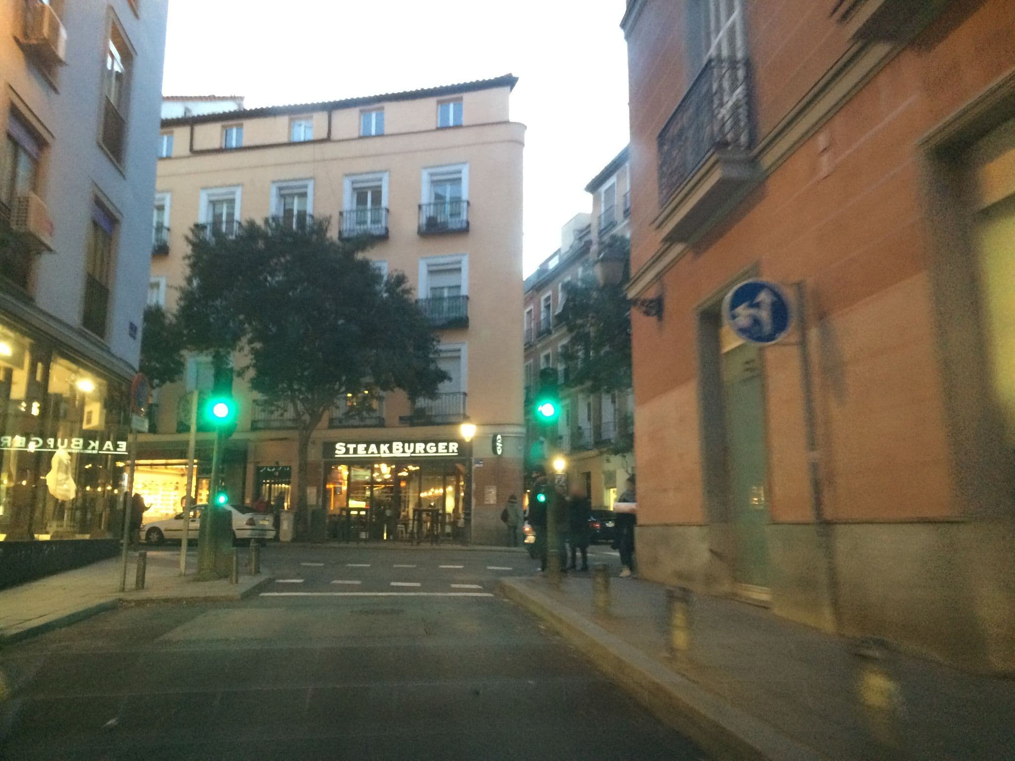 Street view near Bed Madrid Rooms, Justicia — © radnaj (CC BY-SA · Mapillary)