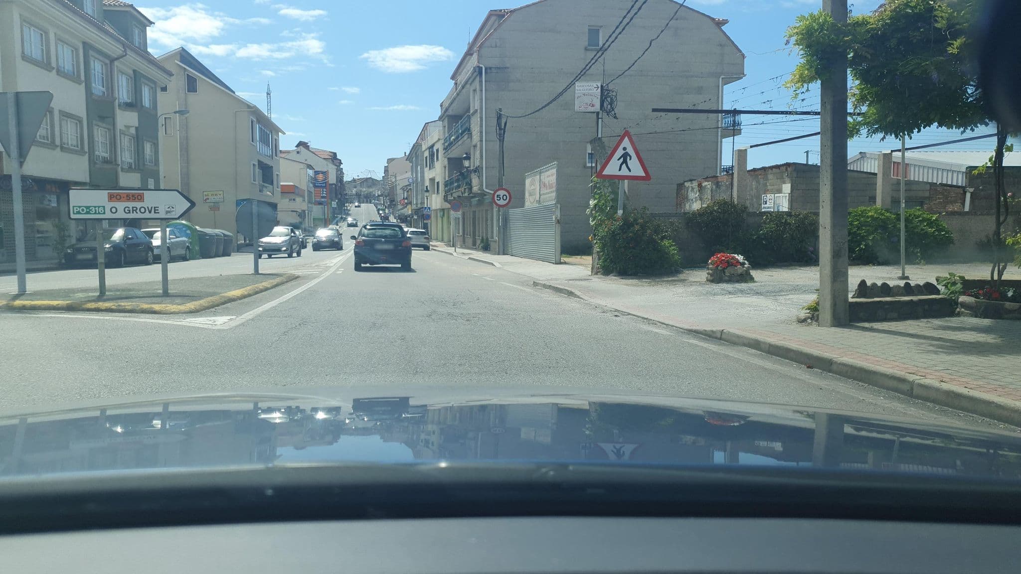 Street view near Stop, Meaño — © pablolampon (CC BY-SA · Mapillary)