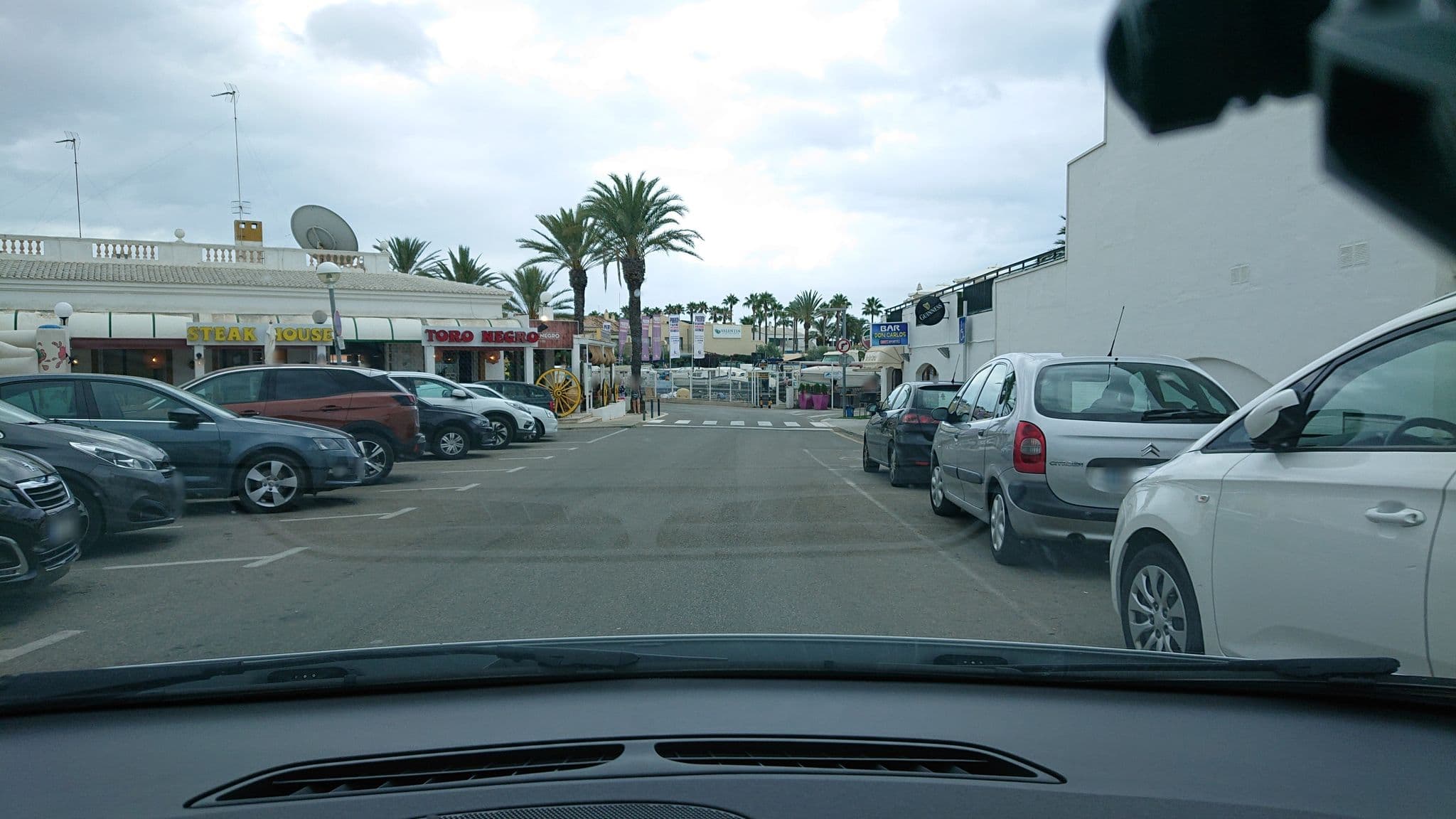 Street view near Apartamentos Roc Lago Park, Ciutadella — © glibbertorsten (CC BY-SA · Mapillary)