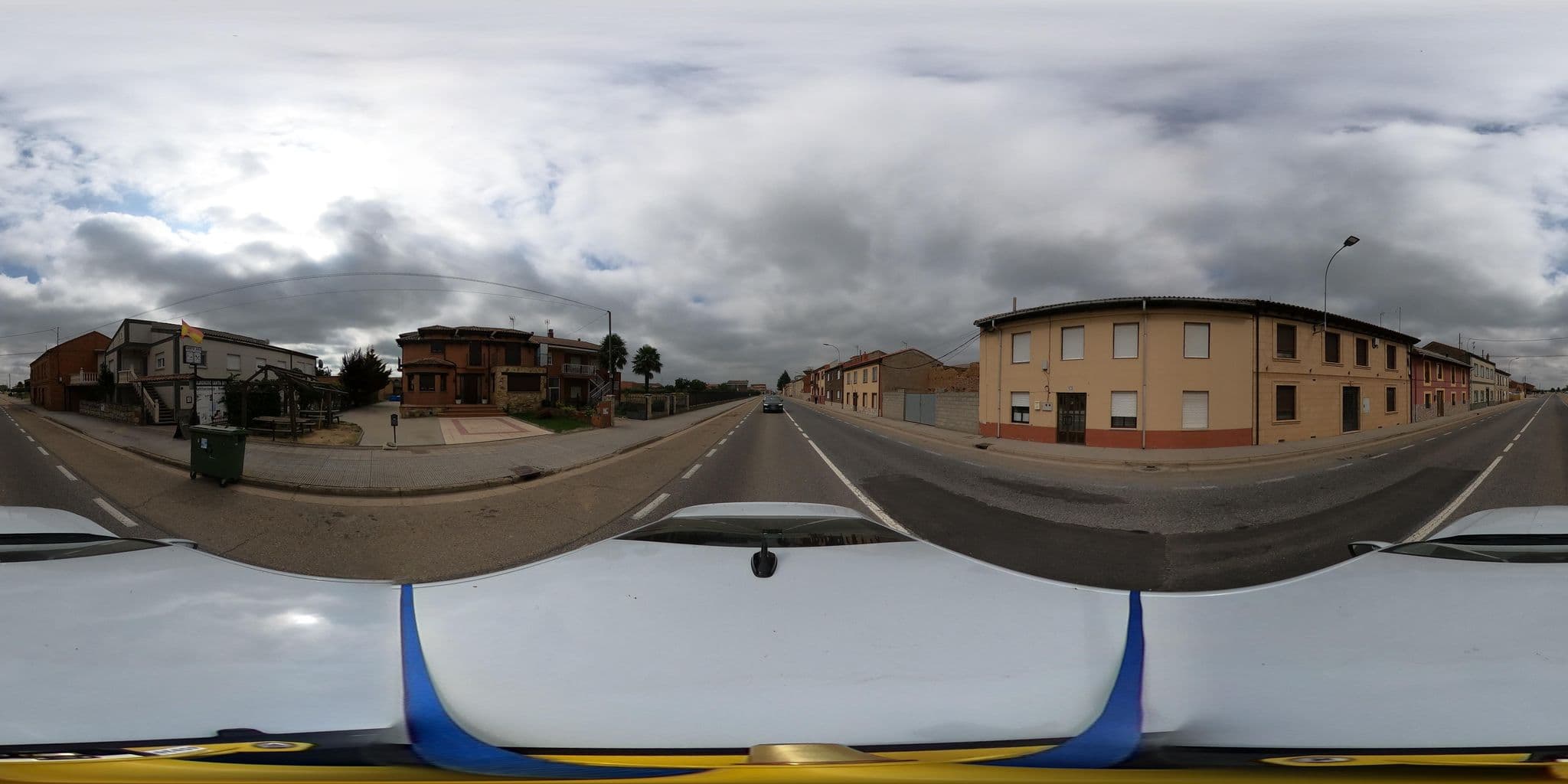 Street view near Albergue Santa Ana, Villadangos del Páramo — © AdgobaAlvac (CC BY-SA · Mapillary)