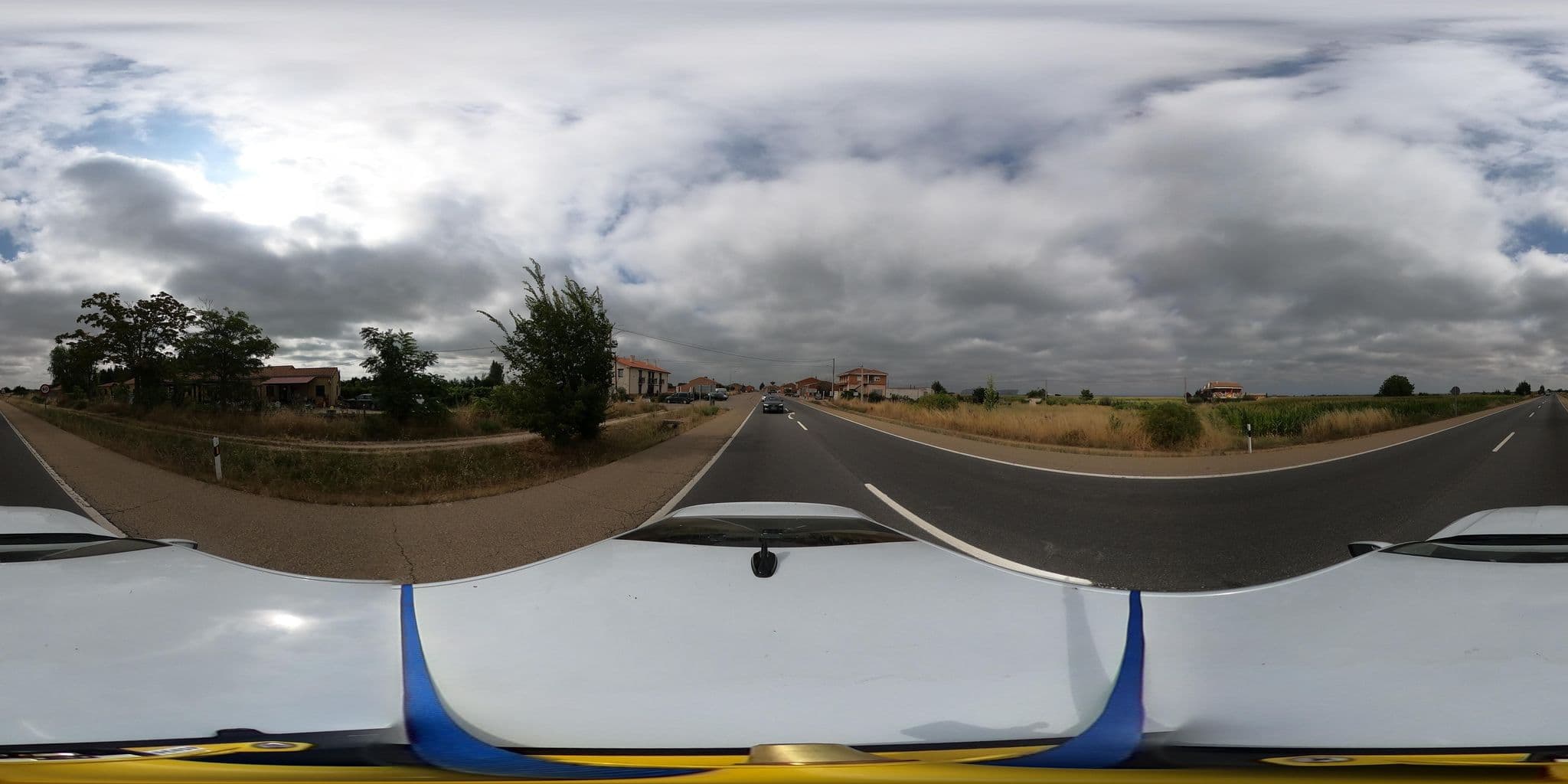 Street view near Albergue Vieira, Villadangos del Páramo — © AdgobaAlvac (CC BY-SA · Mapillary)