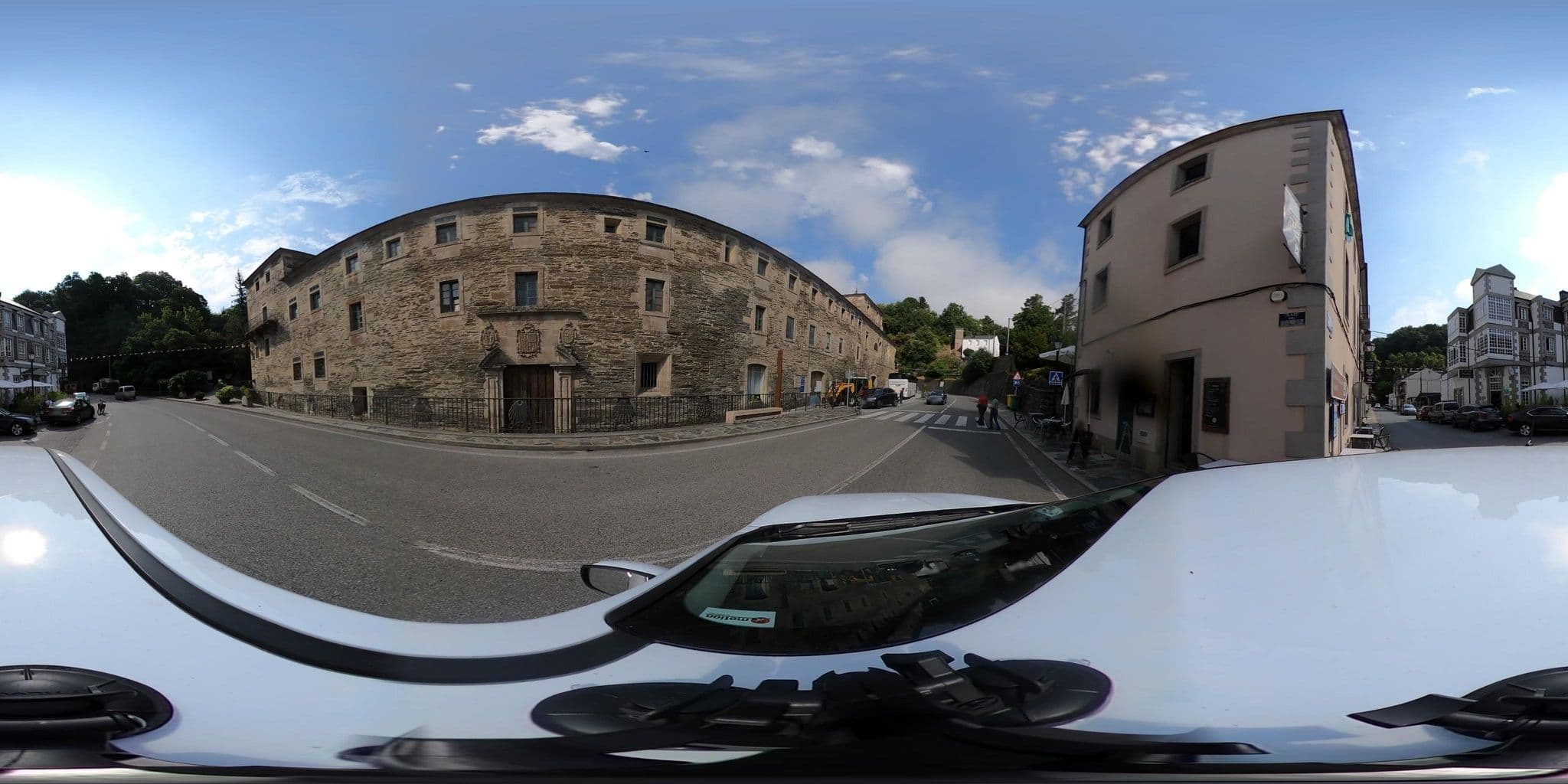 Street view near Albergue Tras do Convento, Samos — © jqngarcia (CC BY-SA · Mapillary)