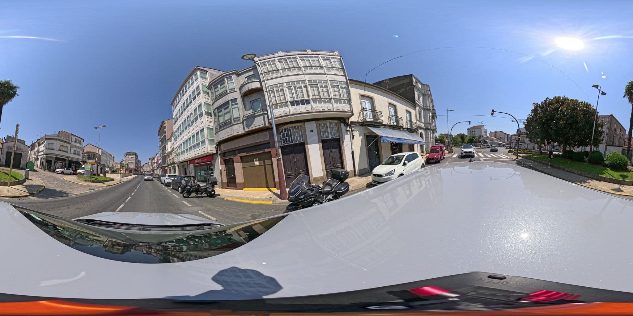 Street view near Albergue O Cruceiro, Arzúa — © yannakis (CC BY-SA · Mapillary)