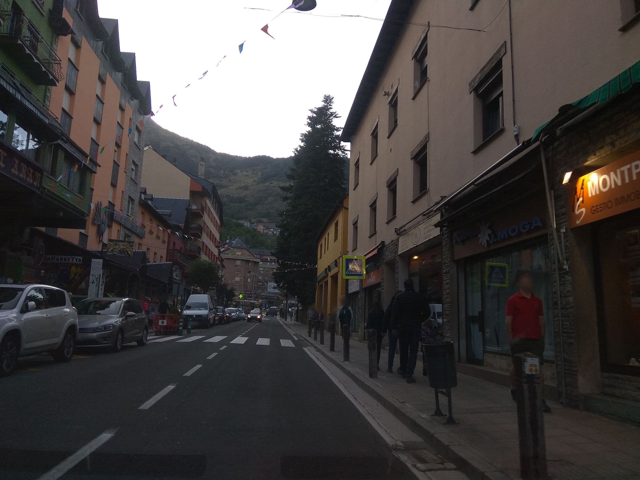 Street view near Hotel Urogallo, Vielha