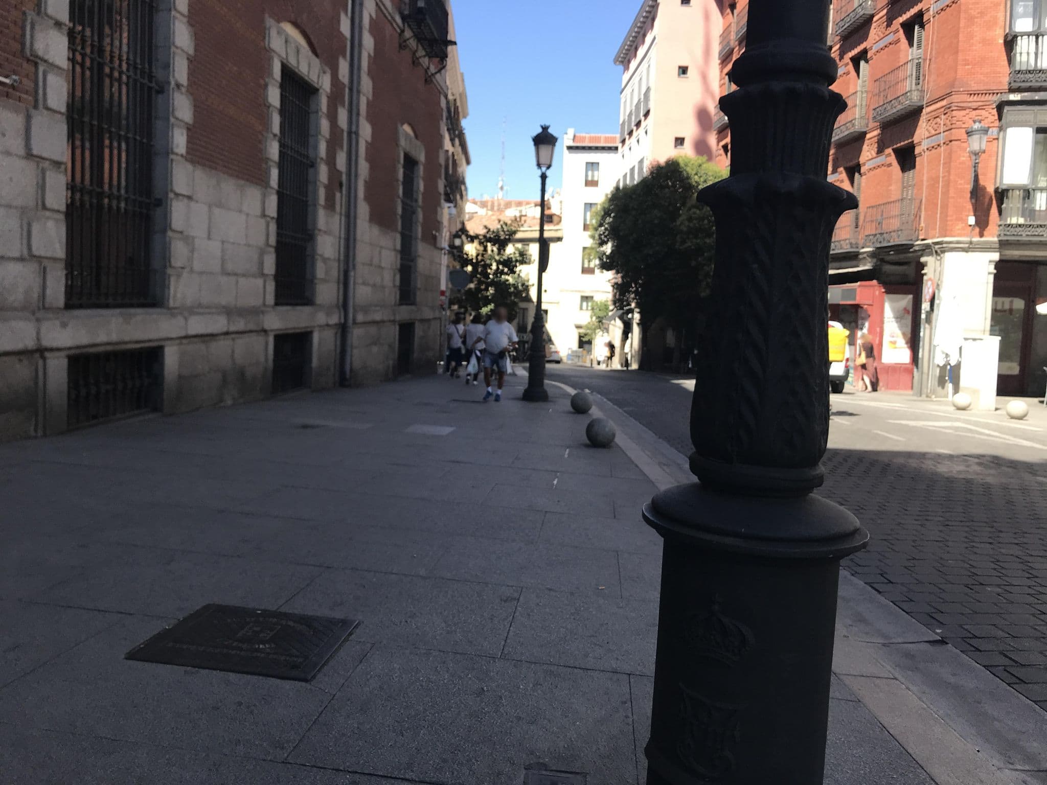 Street view near Hostal La Perla Asturiana, Sol — © miguel_andrade (CC BY-SA · Mapillary)