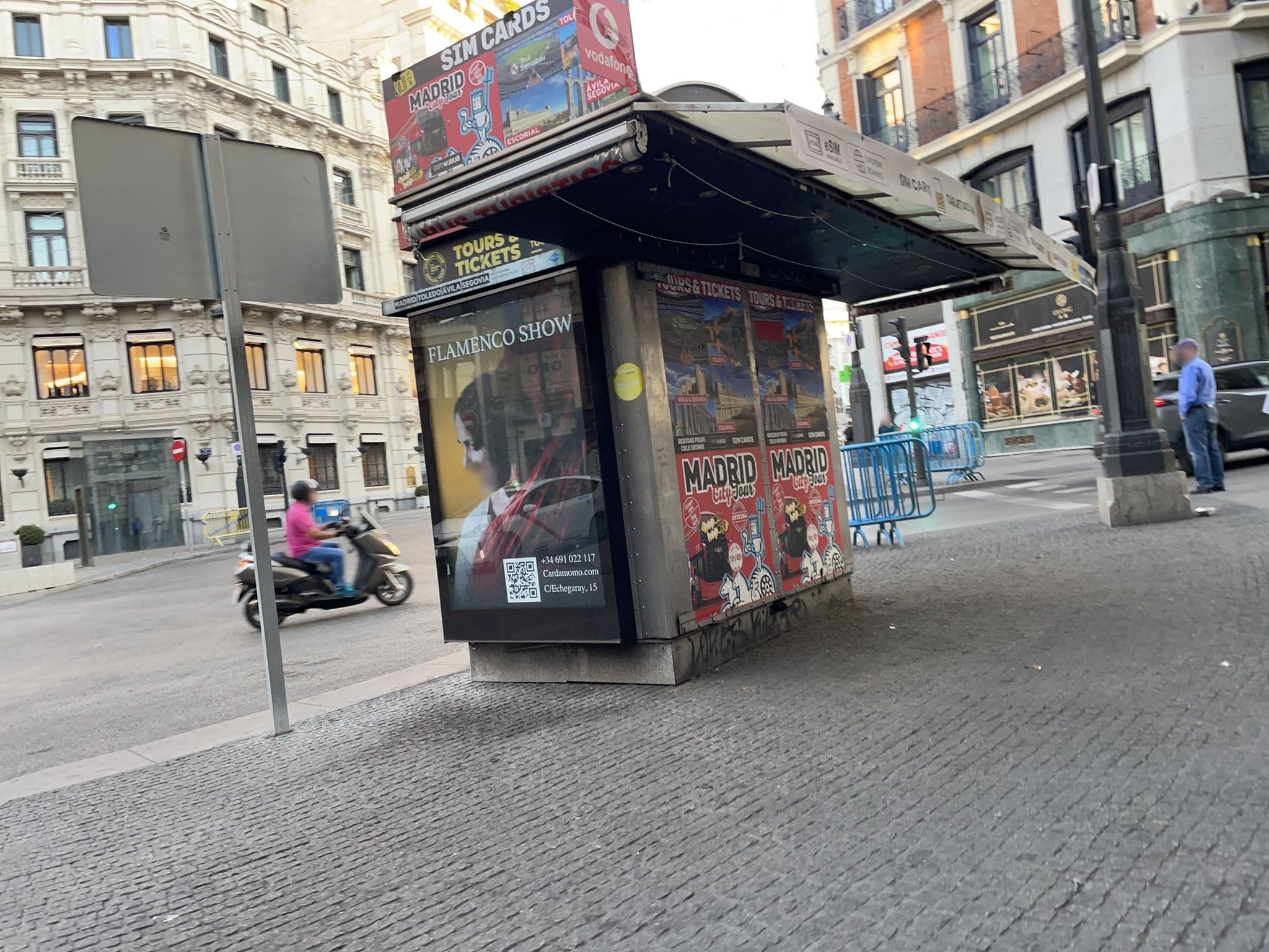 Street view near JW Marriott, Madrid — © seraq (CC BY-SA · Mapillary)
