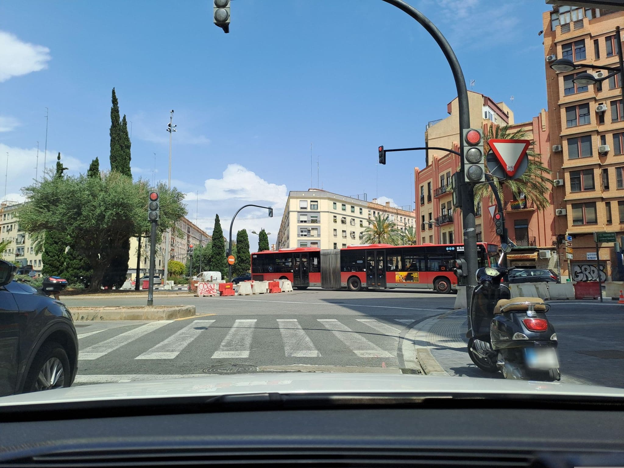 Street view near Dormavalencia Hostel, Valencia