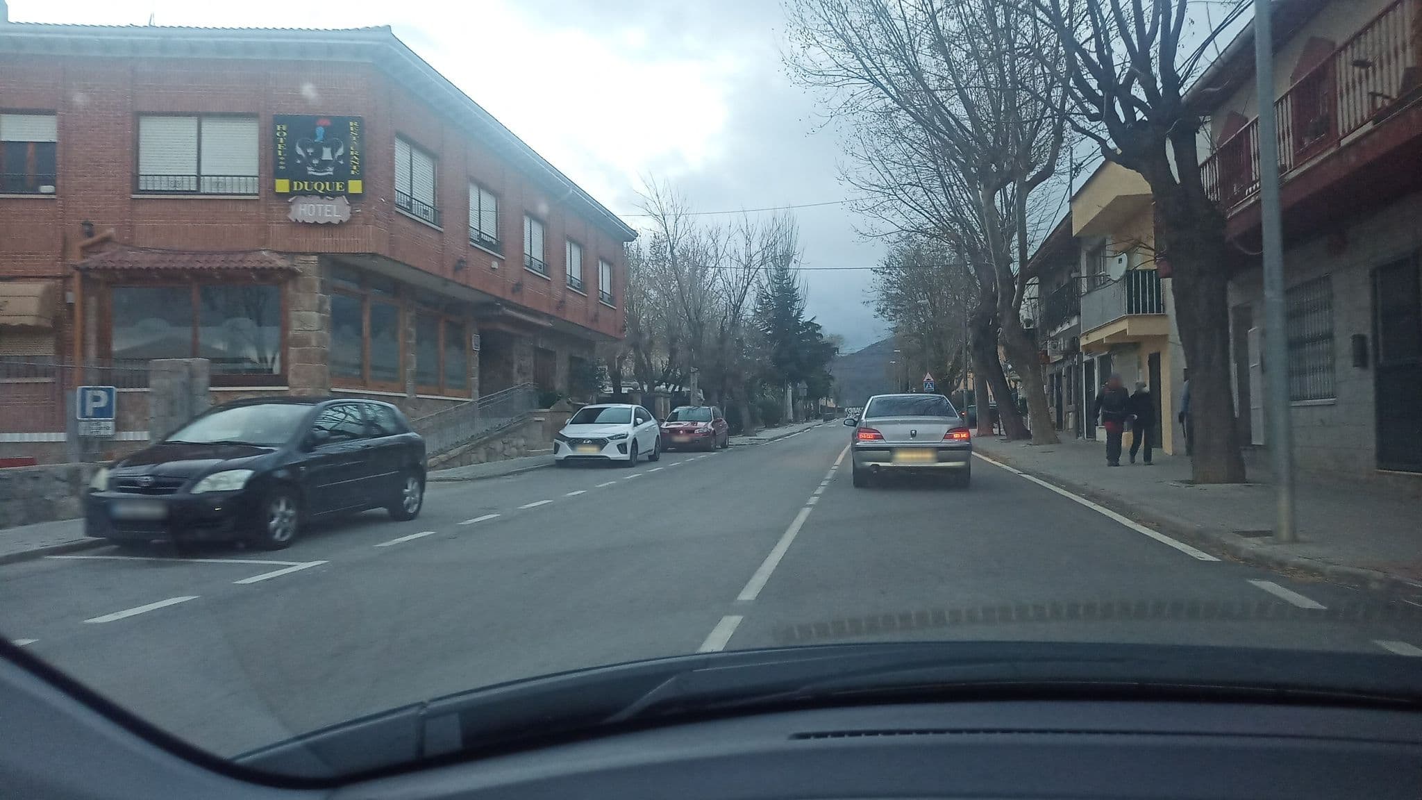 Street view near El Duque, Zarzalejo — © petacreepers23 (CC BY-SA · Mapillary)