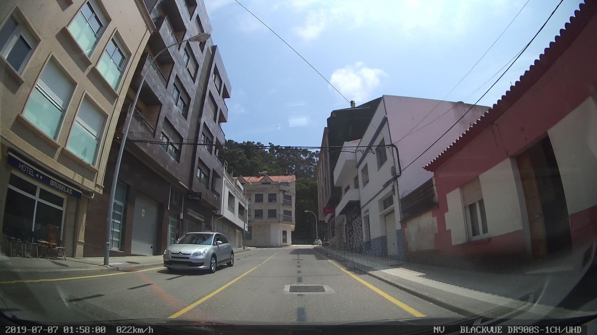 Street view near Hotel Bruselas, O Rosal — © sanjorgepinho (CC BY-SA · Mapillary)