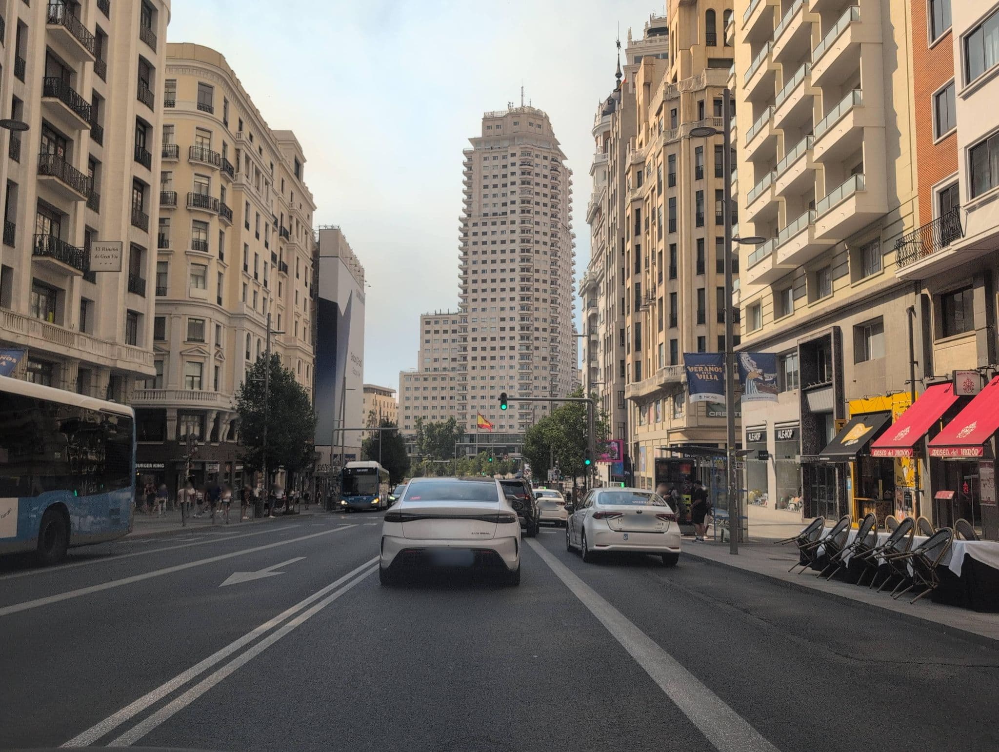 Street view near Hotel Madrid Centro, Universidad — © Albergarri788 (CC BY-SA · Mapillary)
