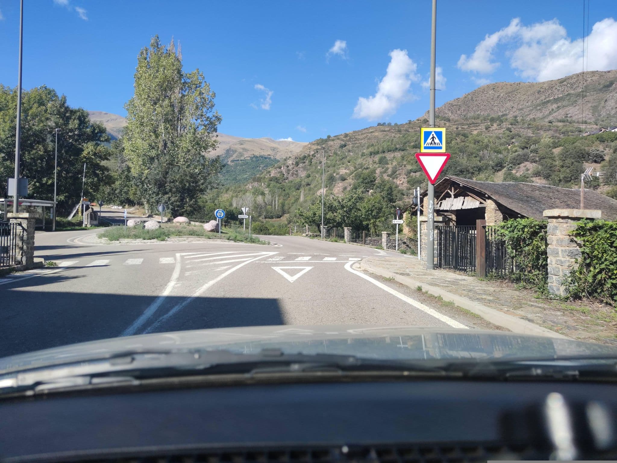 Street view near Hostal Vall d'Assua, Sort — © _I_ (CC BY-SA · Mapillary)