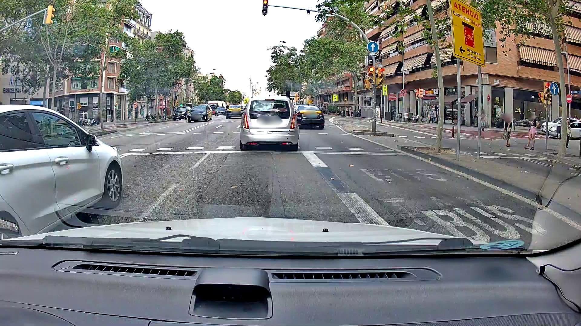Street view near Hotel Brick, La Bordeta — © m_esp_32 (CC BY-SA · Mapillary)