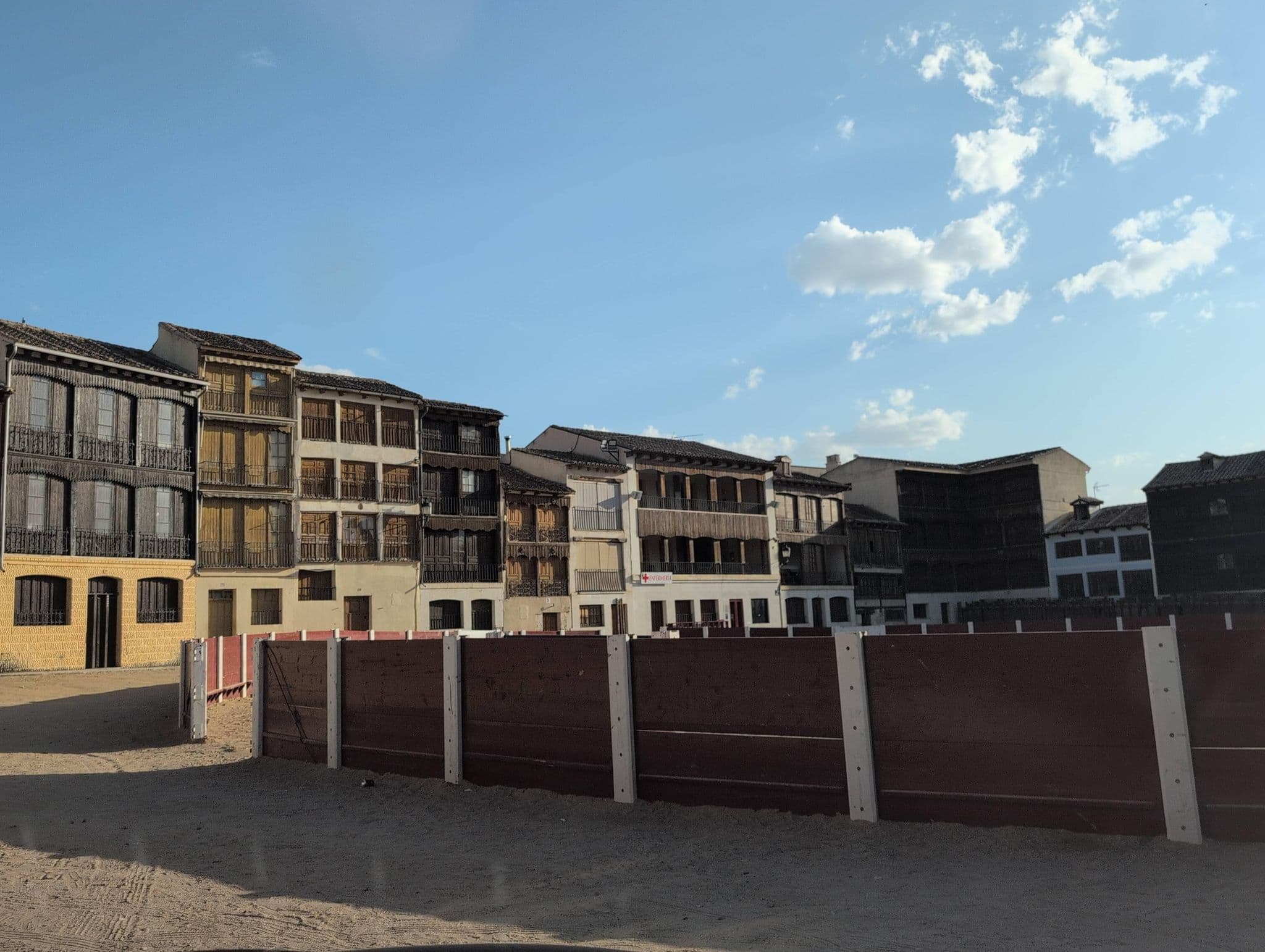 Street view near La Casa del Coso, Peñafiel — © Albergarri788 (CC BY-SA · Mapillary)