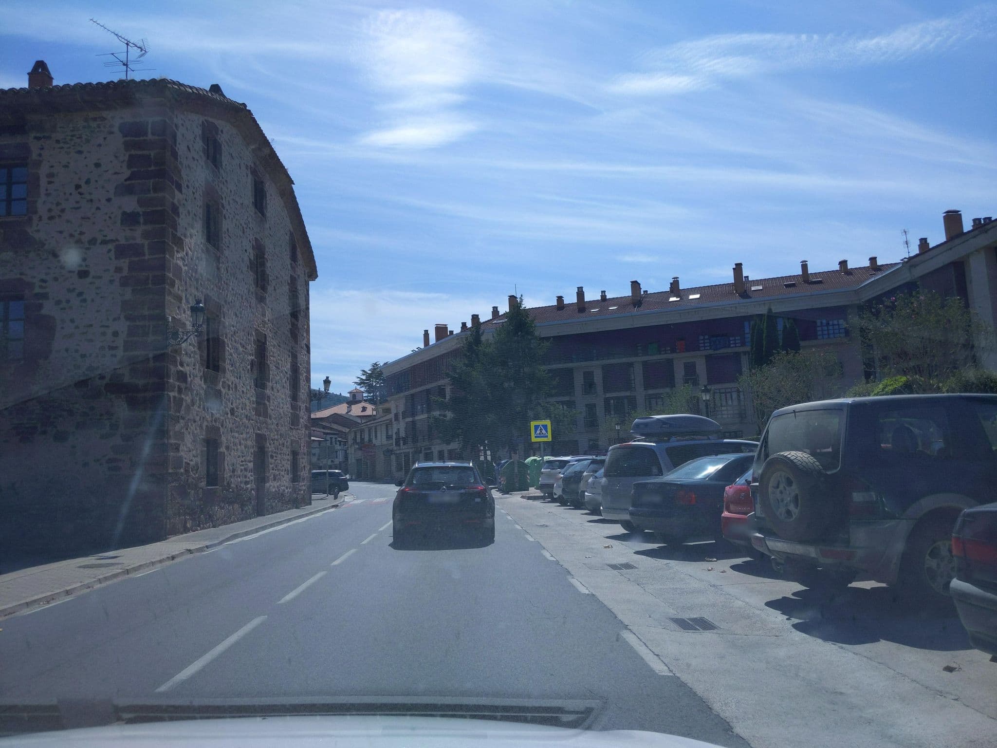 Street view near Albergue de la Real Fábrica, Ezcaray — © rubencarbonero (CC BY-SA · Mapillary)