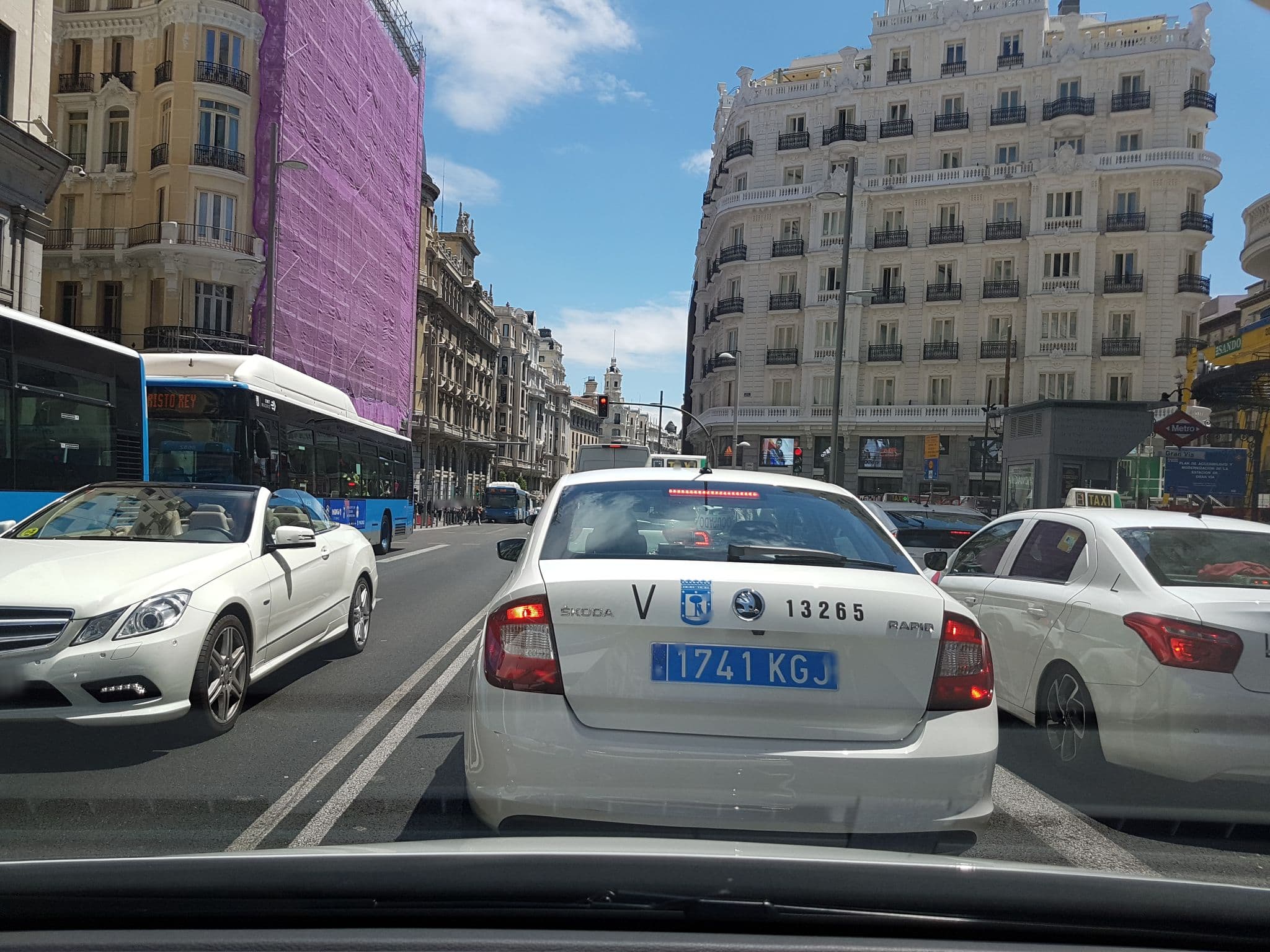 Street view near Hotel Montera Madrid, Madrid Centro