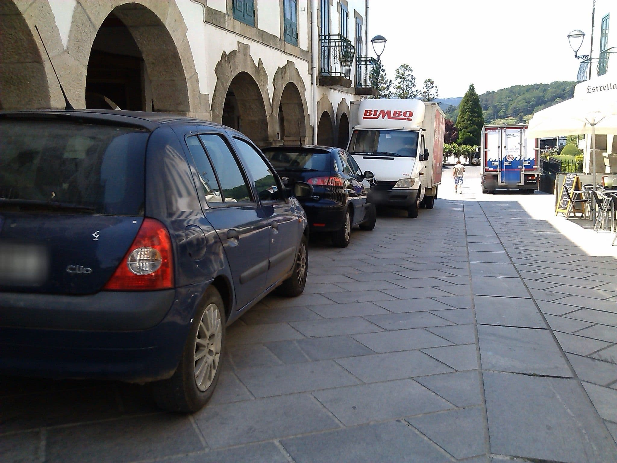 Street view near Albergue Casa Cruz, Castro — © changchun1 (CC BY-SA · Mapillary)