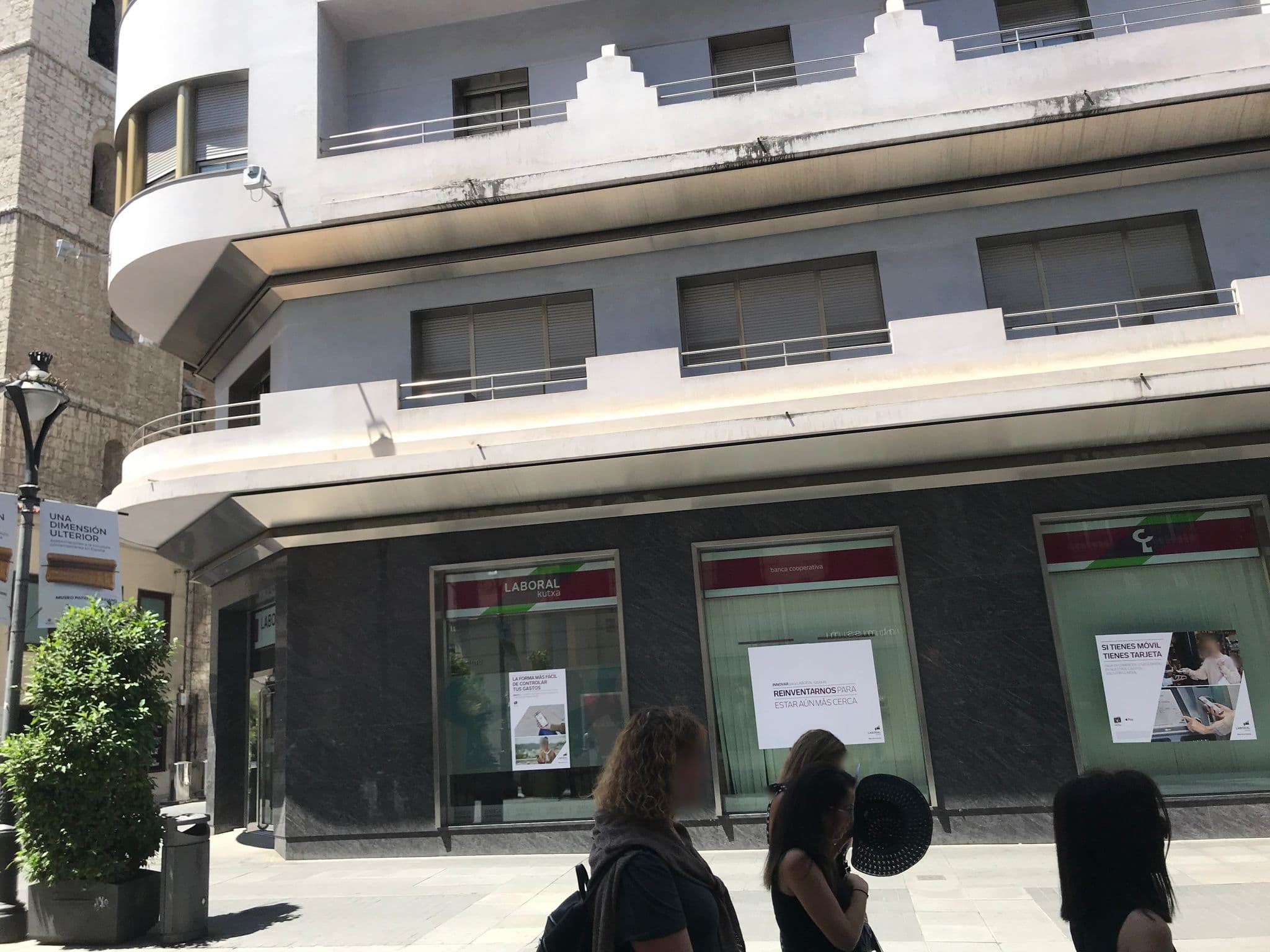Street view near Hostal Roma, Valladolid — © miguel_andrade (CC BY-SA · Mapillary)