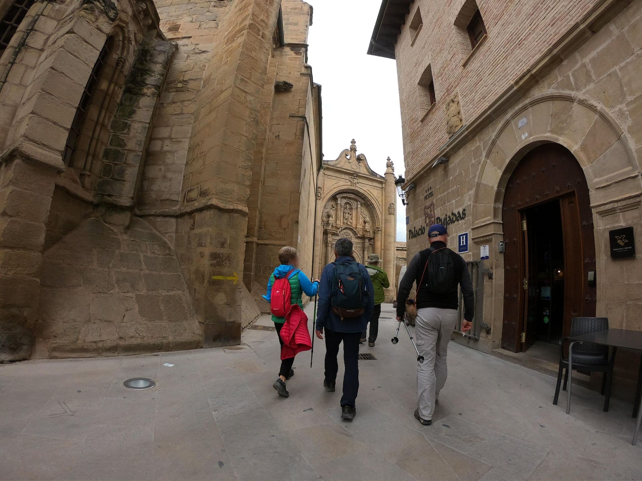 Street view near Palacio de Pujadas, Oion / Oyón — © rubencarbonero (CC BY-SA · Mapillary)