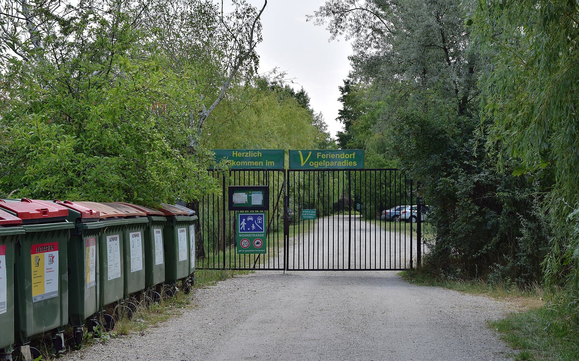 Feriendorf Vogelparadies (via Wikimedia Commons, CC BY-SA 4.0)