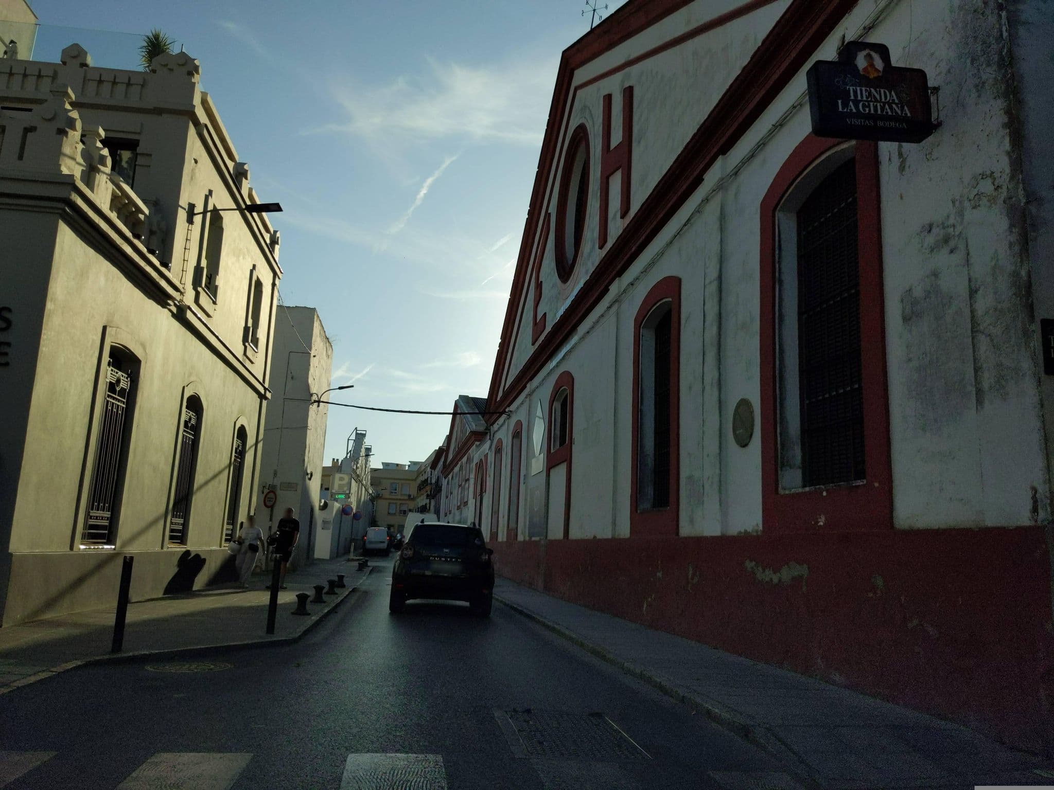 Street view near Tartaneros, Sanlúcar de Barrameda — © erlenmeyer (CC BY-SA · Mapillary)